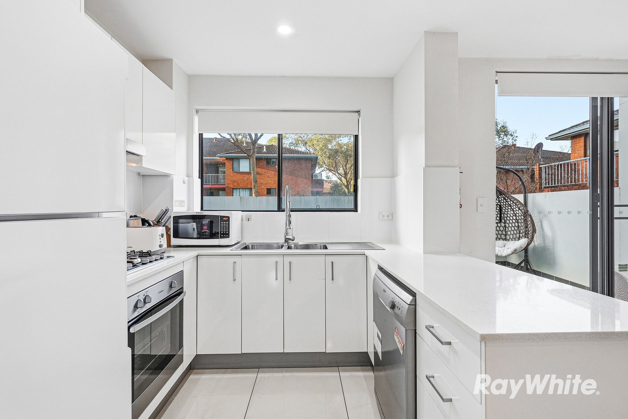 16/6 Sorrell Street — photo 6 of 24