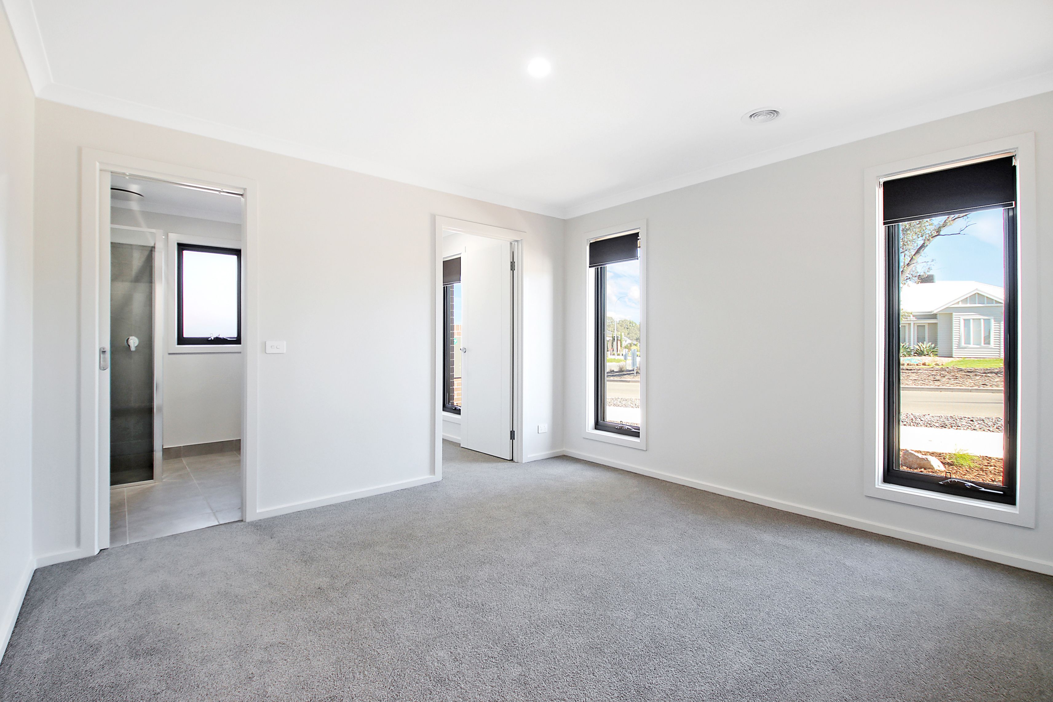 300 Brooklyn Drive, Thurgoona, NSW 2640