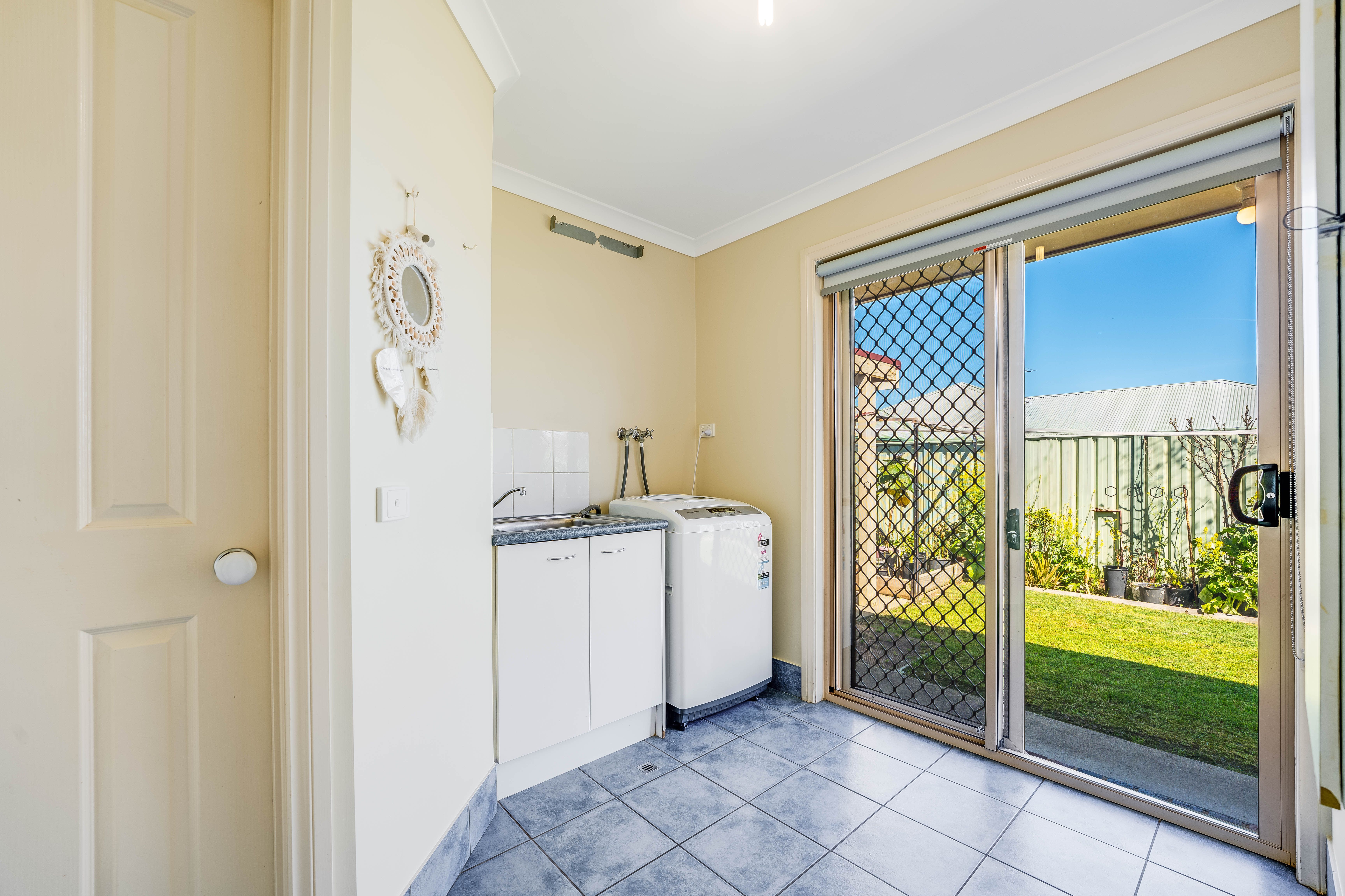 529 Iluka Crescent — photo 22 of 30