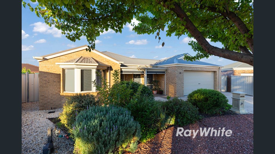 23 Elizabeth Street, Kangaroo Flat VIC 3555