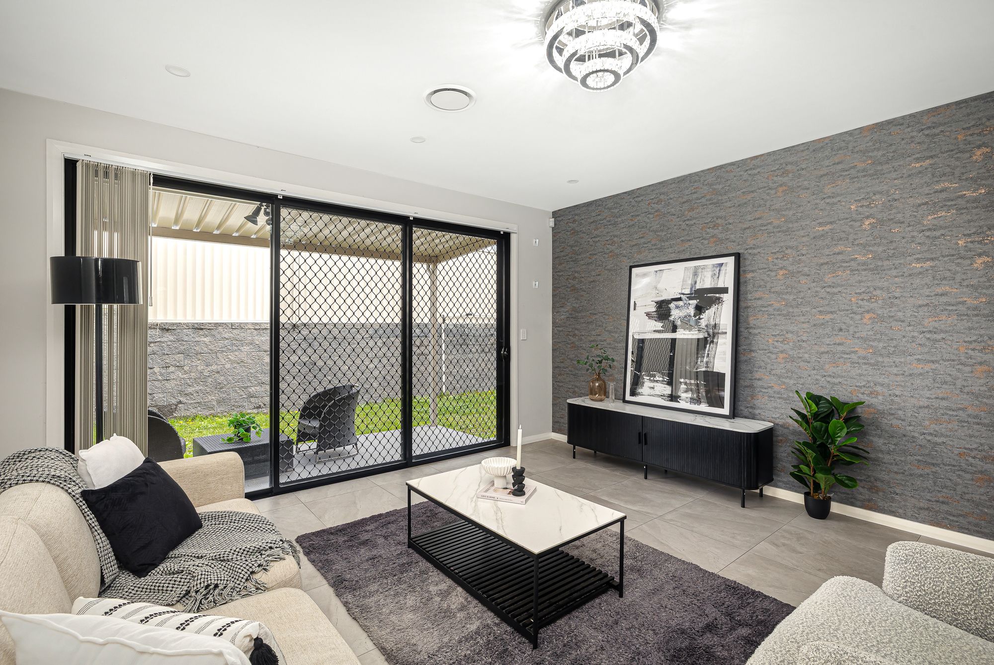 19 hazelbrook Street — photo 6 of 13