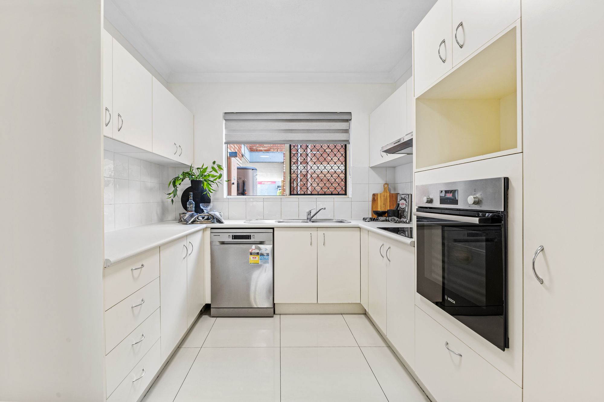 1/12 WALLACE Street — photo 9 of 30