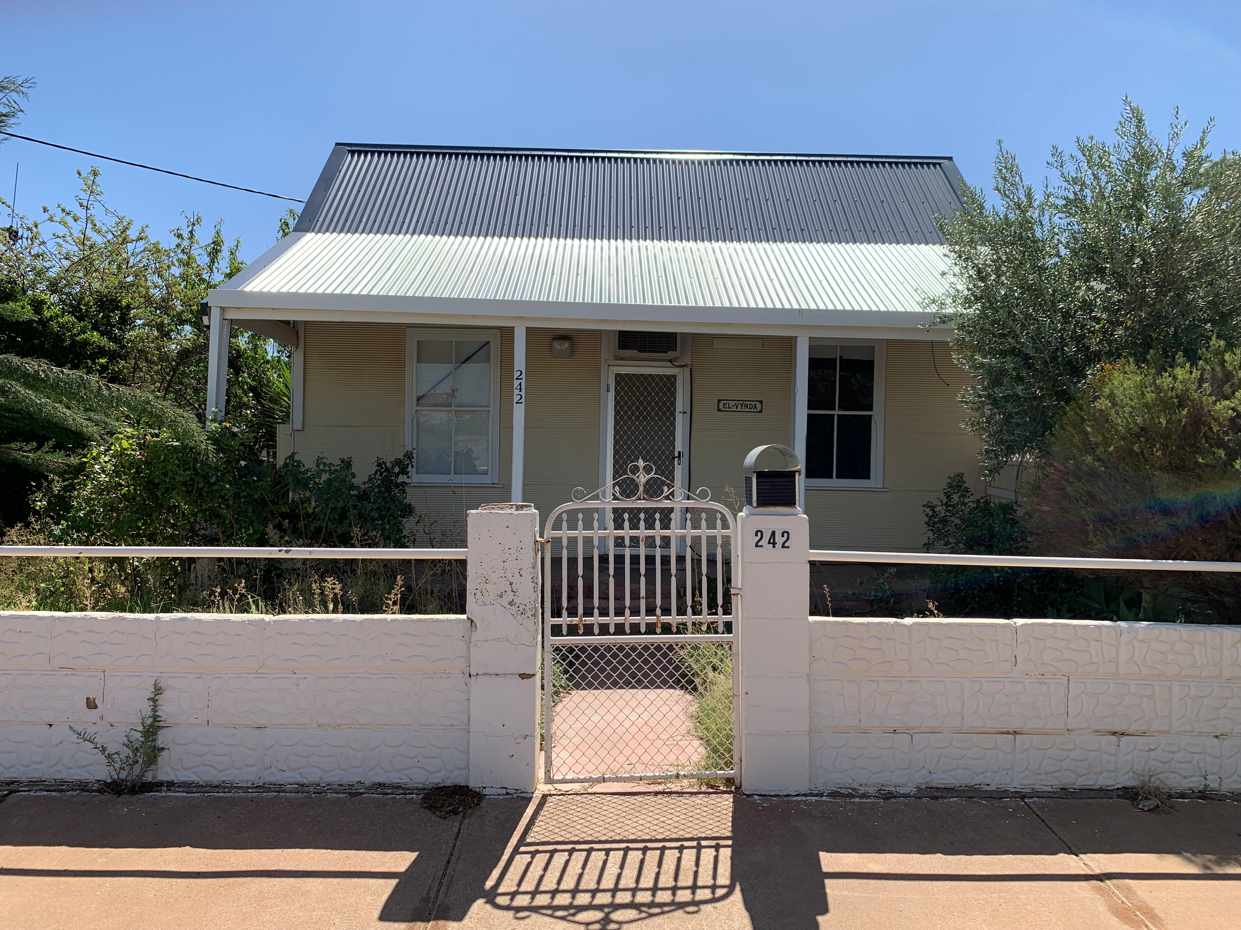 242 Mercury Street, Broken Hill NSW 2880