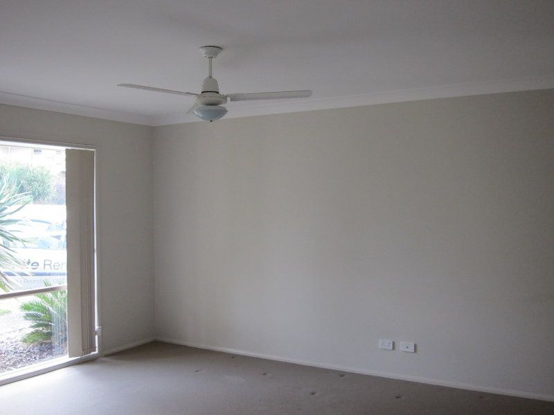 11 Willow Place, Heathwood, QLD 4110