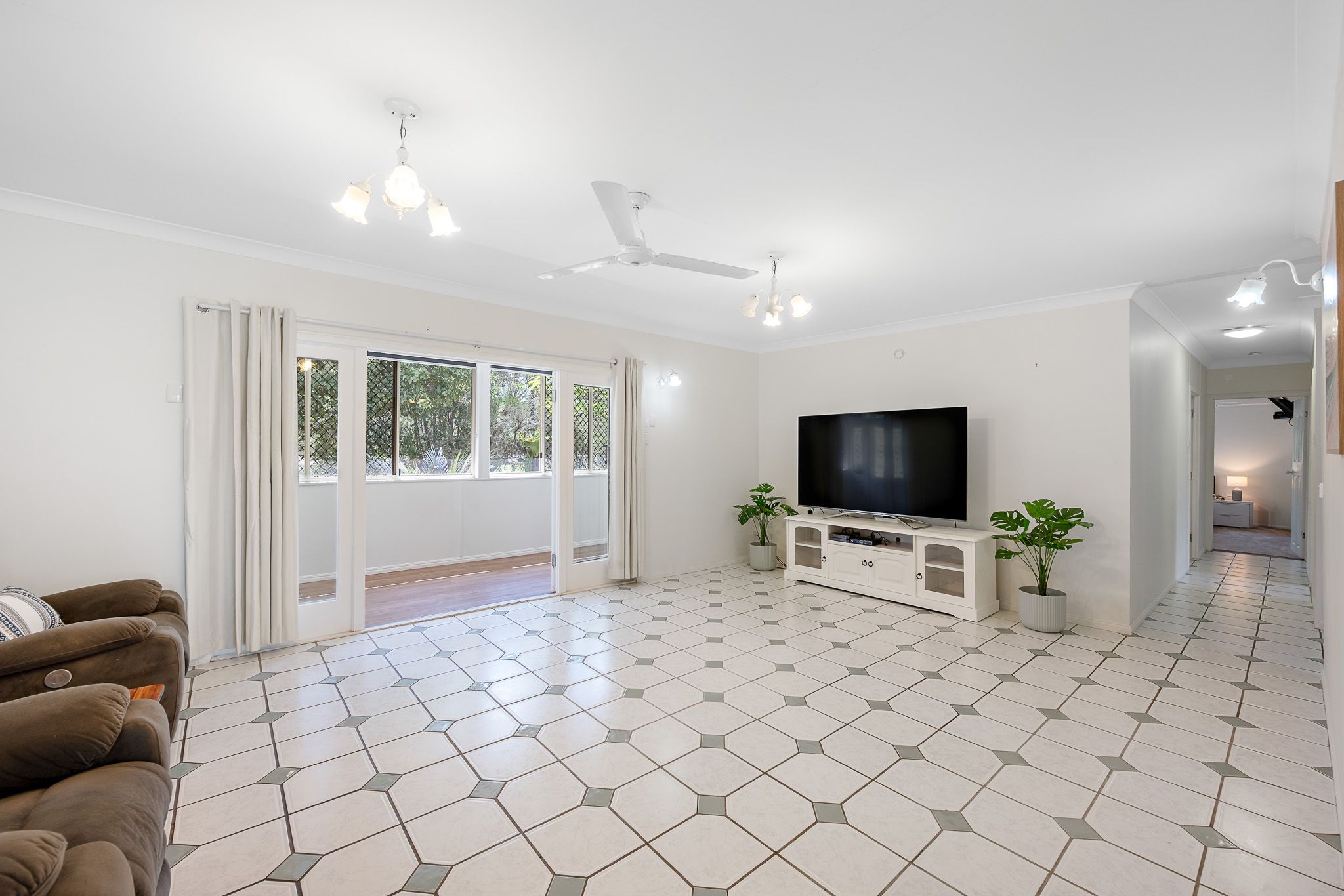 1551 Dawson Highway, Burua, QLD 4680