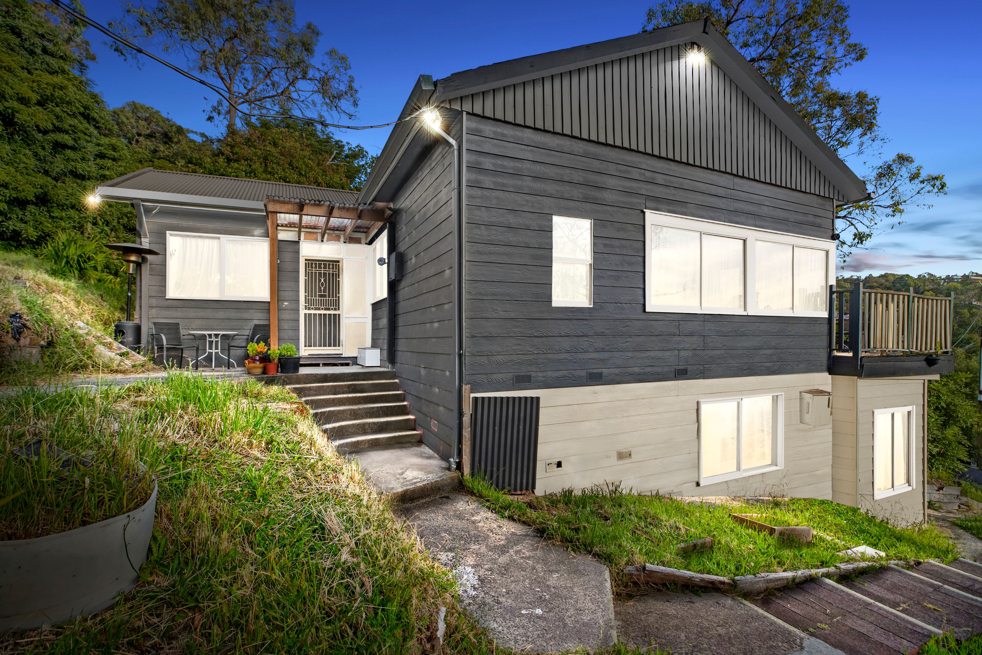 1 Janiesleigh Road, Upper Ferntree Gully, VIC 3156 Sold House Ray