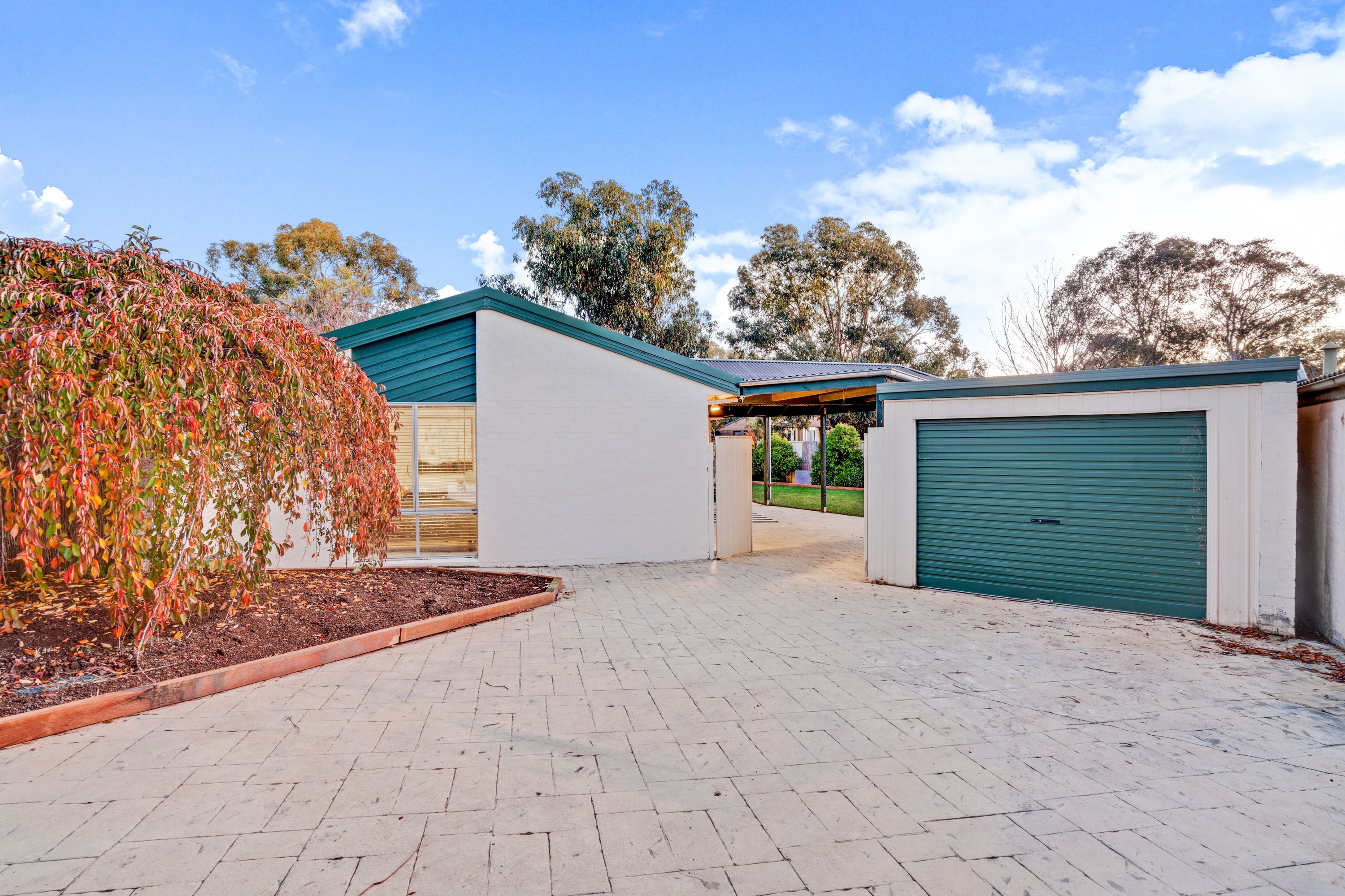 28 Stanfield Close, Kambah, ACT 2902