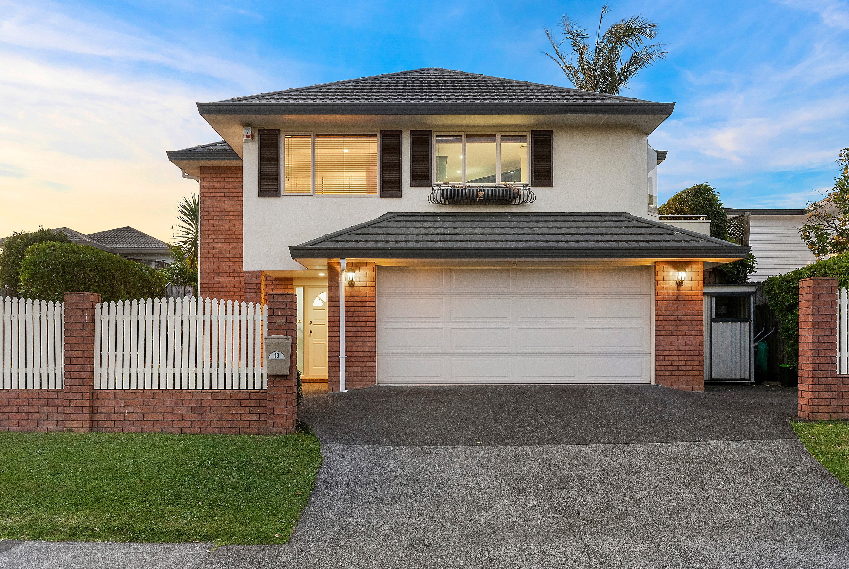 18 Kyeemagh Street, Botany Downs, Manukau City