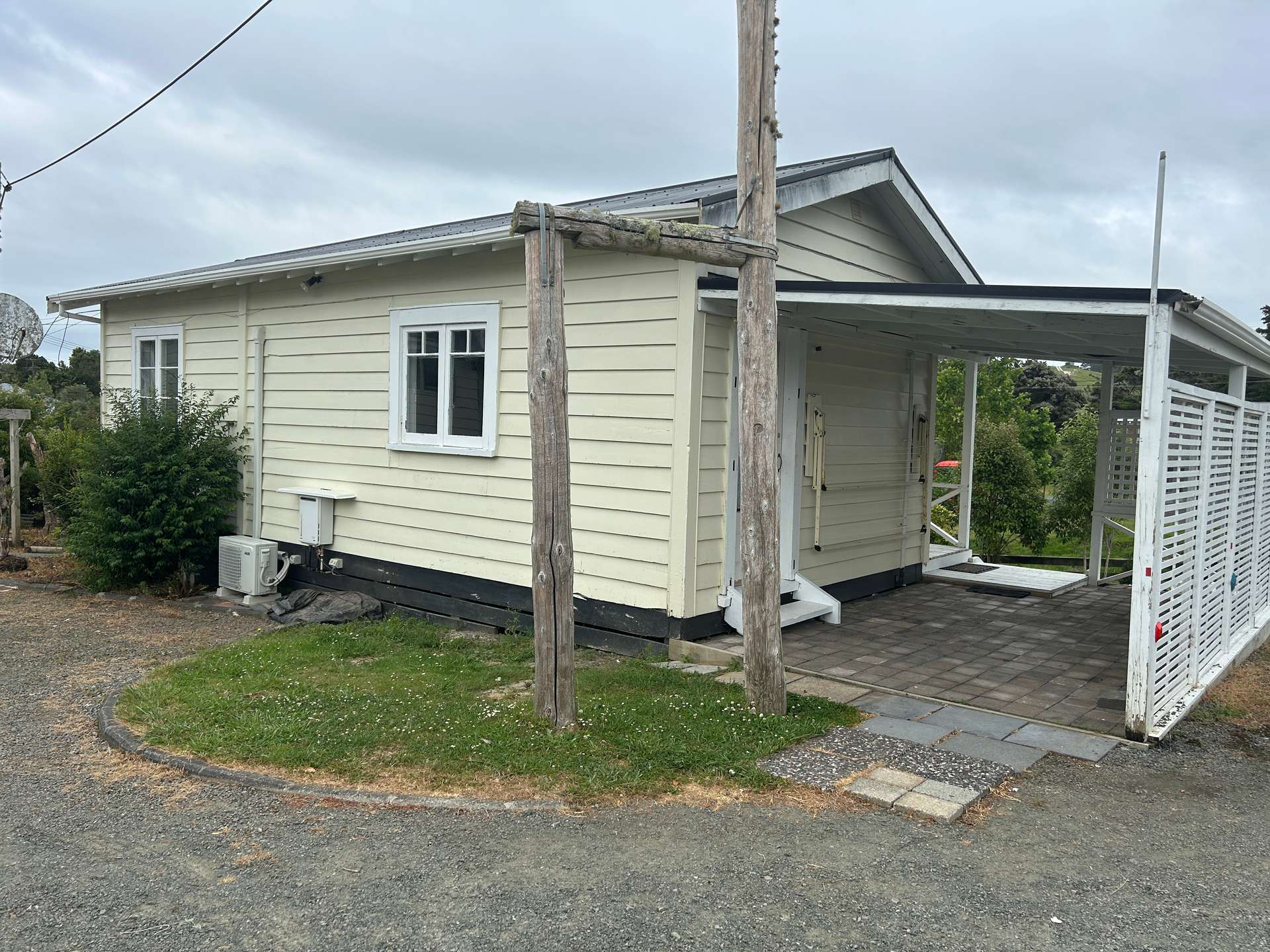 27b Pahi Road photo 4