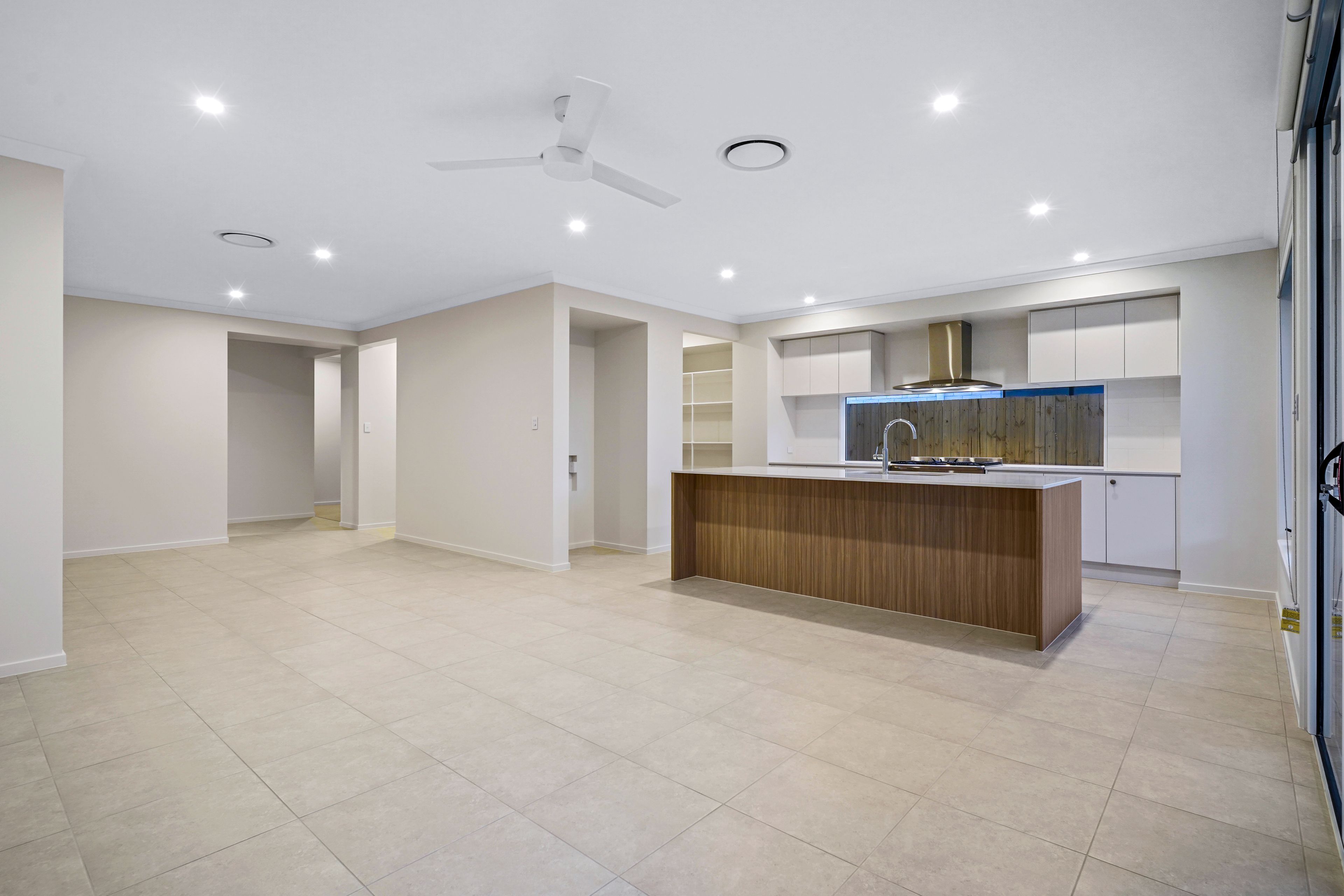 25 Sangria Avenue — photo 6 of 26