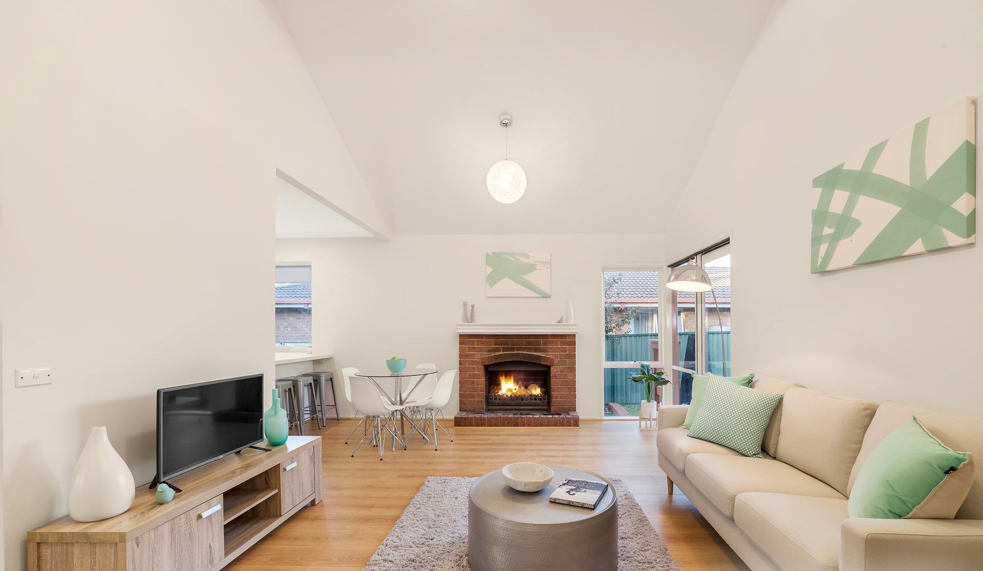 12 Somes Street, Wantirna South, VIC 3152