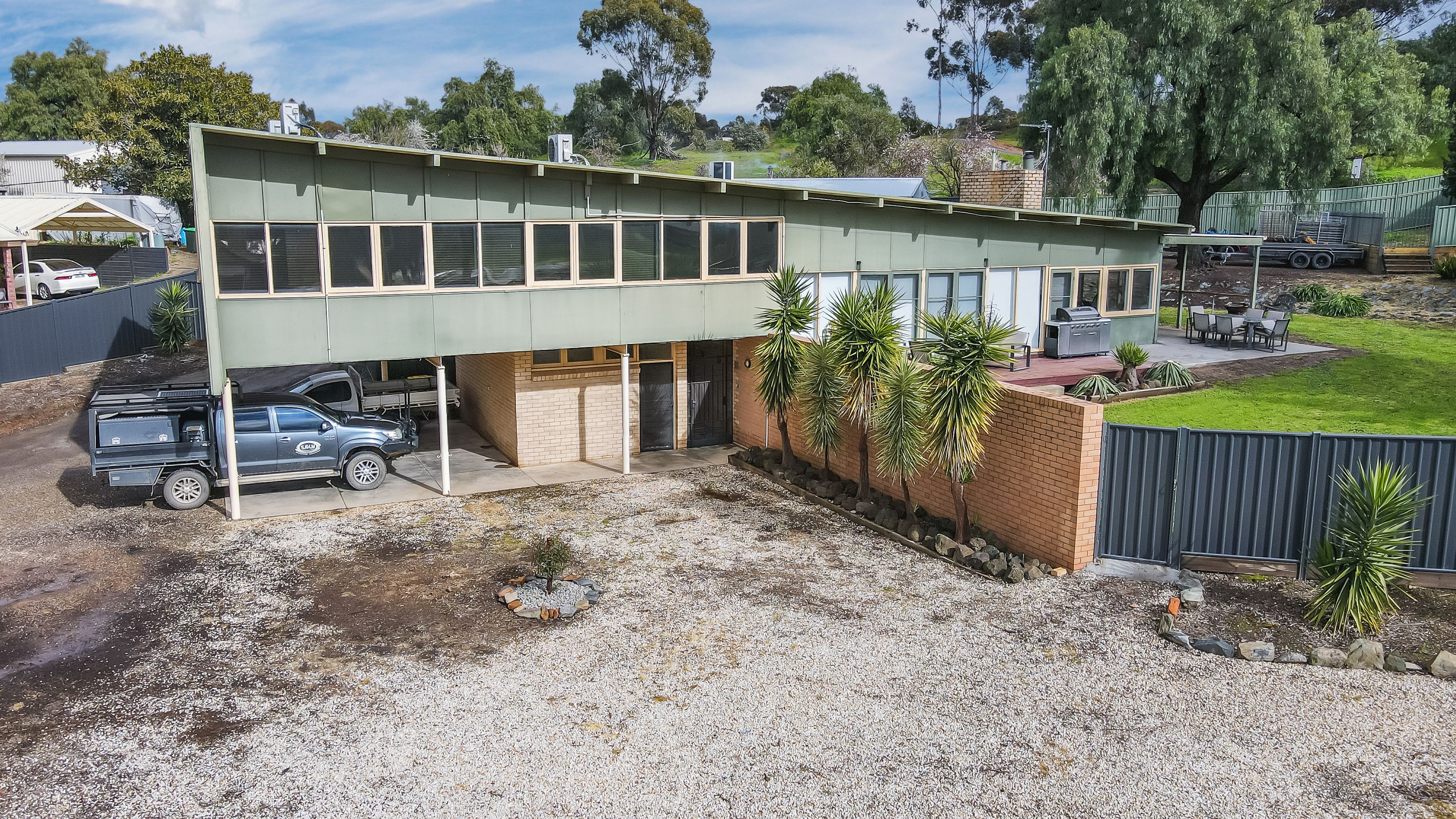 227 Eaglehawk Road, Long Gully VIC 3550