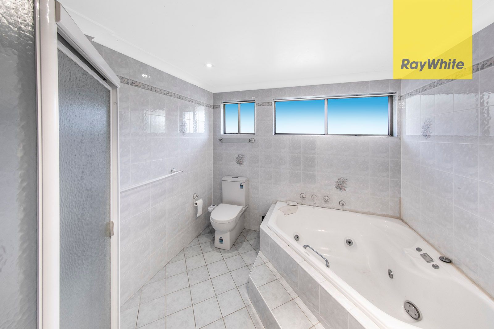 65 Wyangala Crescent — photo 10 of 16