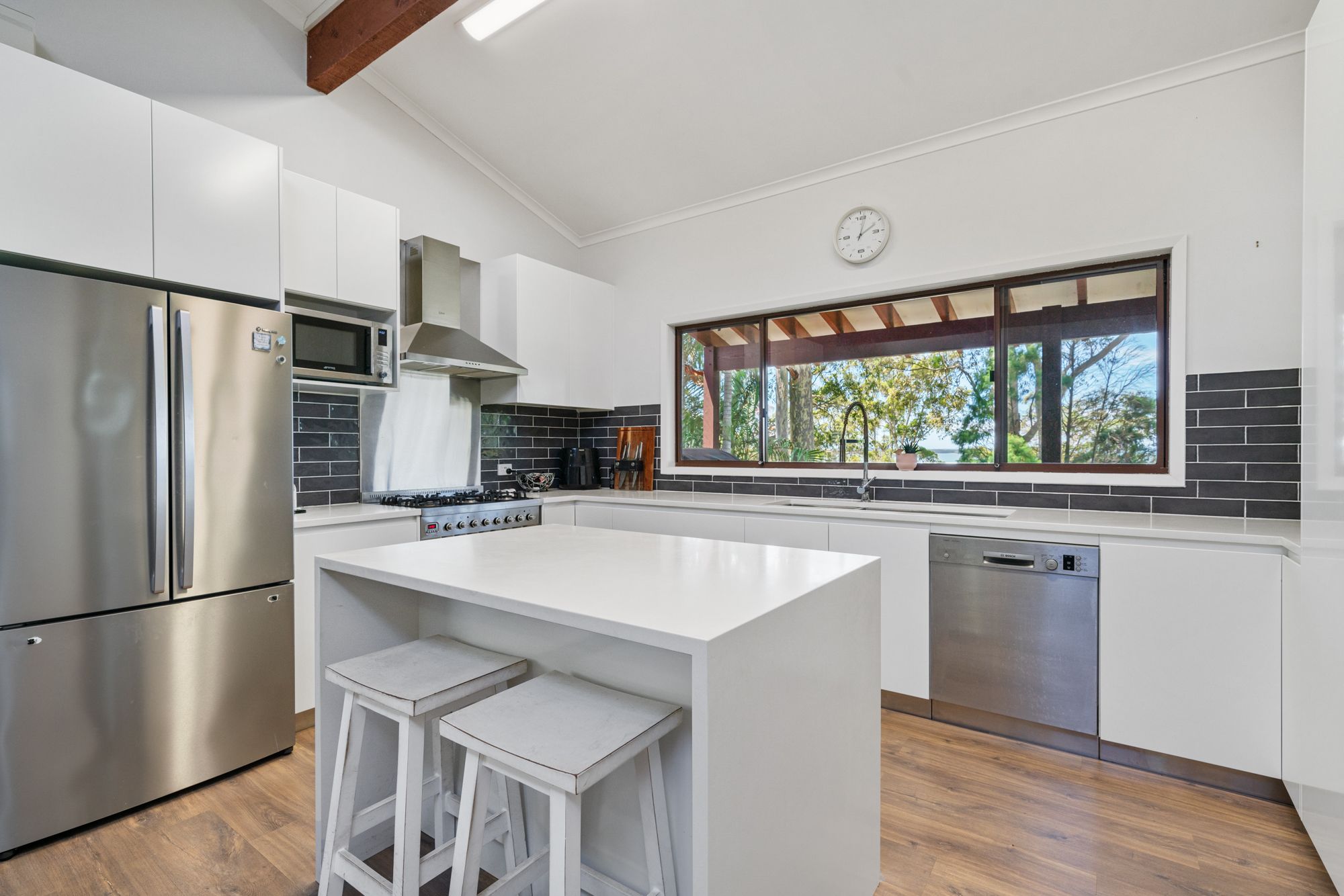 11 Kenmare Avenue, Berkeley Vale, NSW 2261