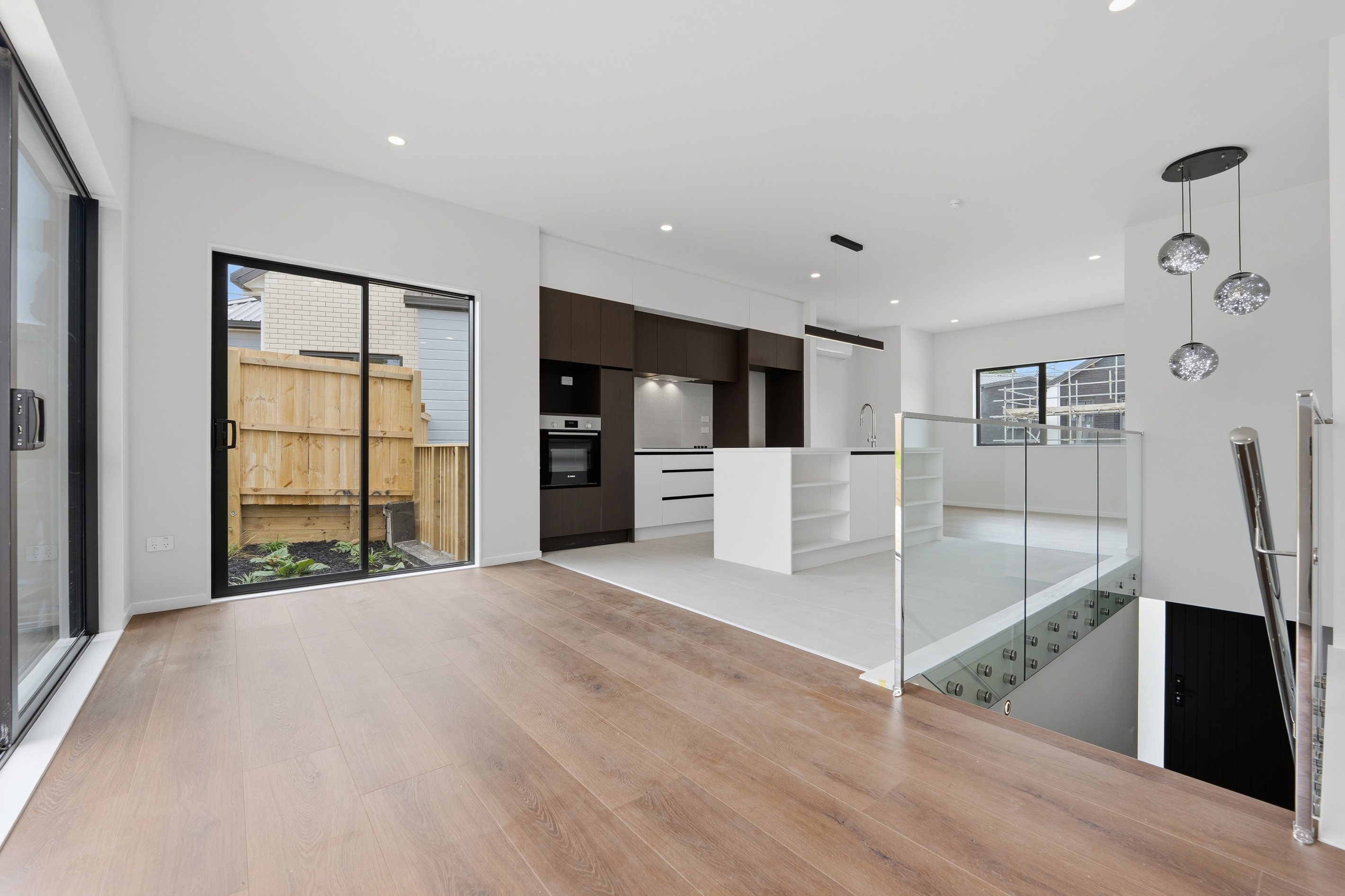 8/20 Melia Place, Stanmore Bay, Rodney