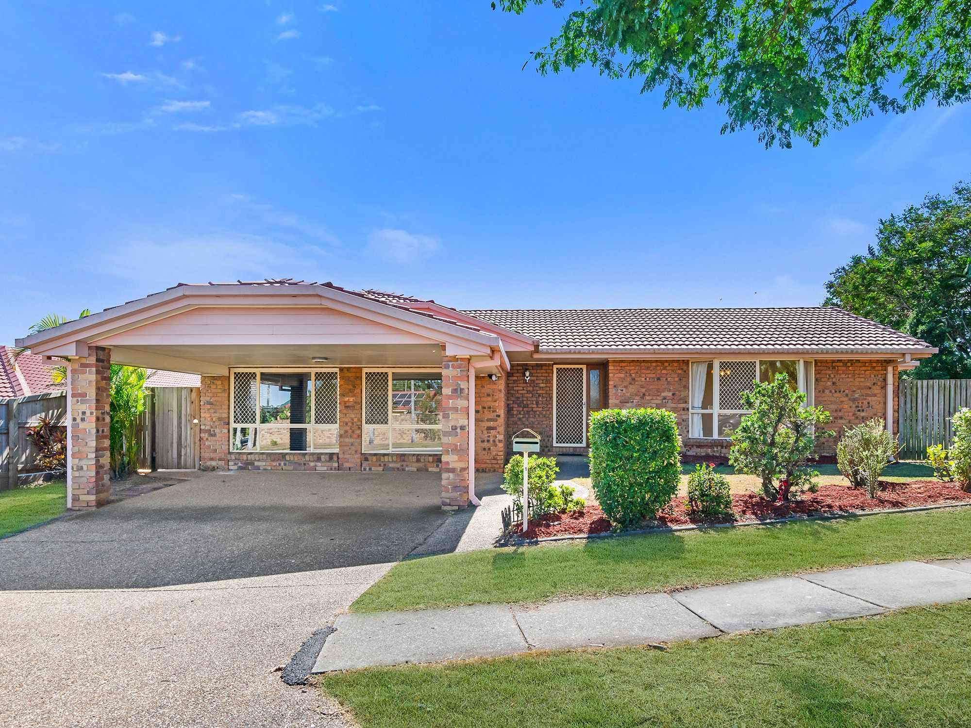 1 WOORABINDA Street, Runcorn, QLD 4113