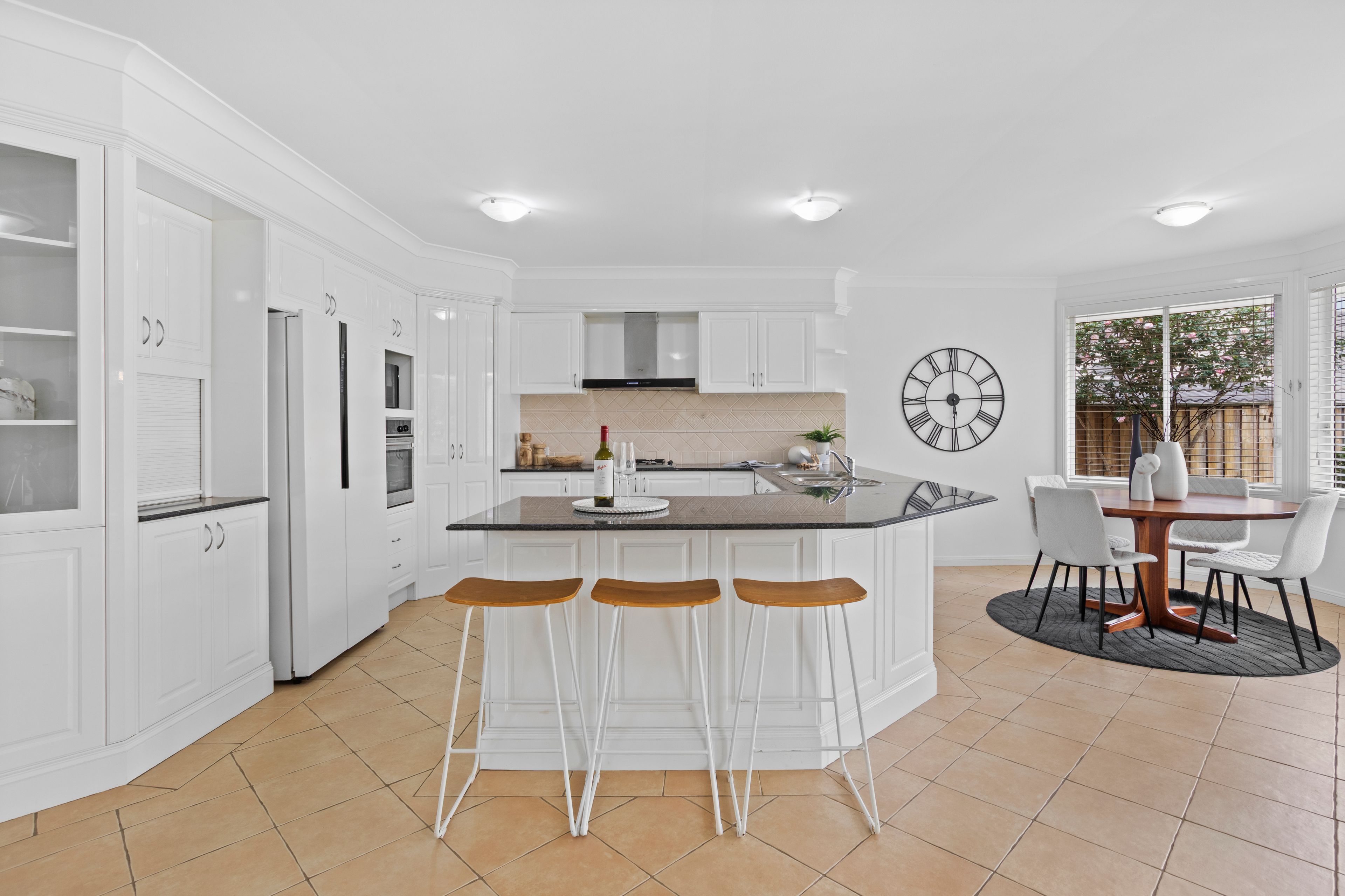 32 St Pauls Avenue — photo 13 of 21