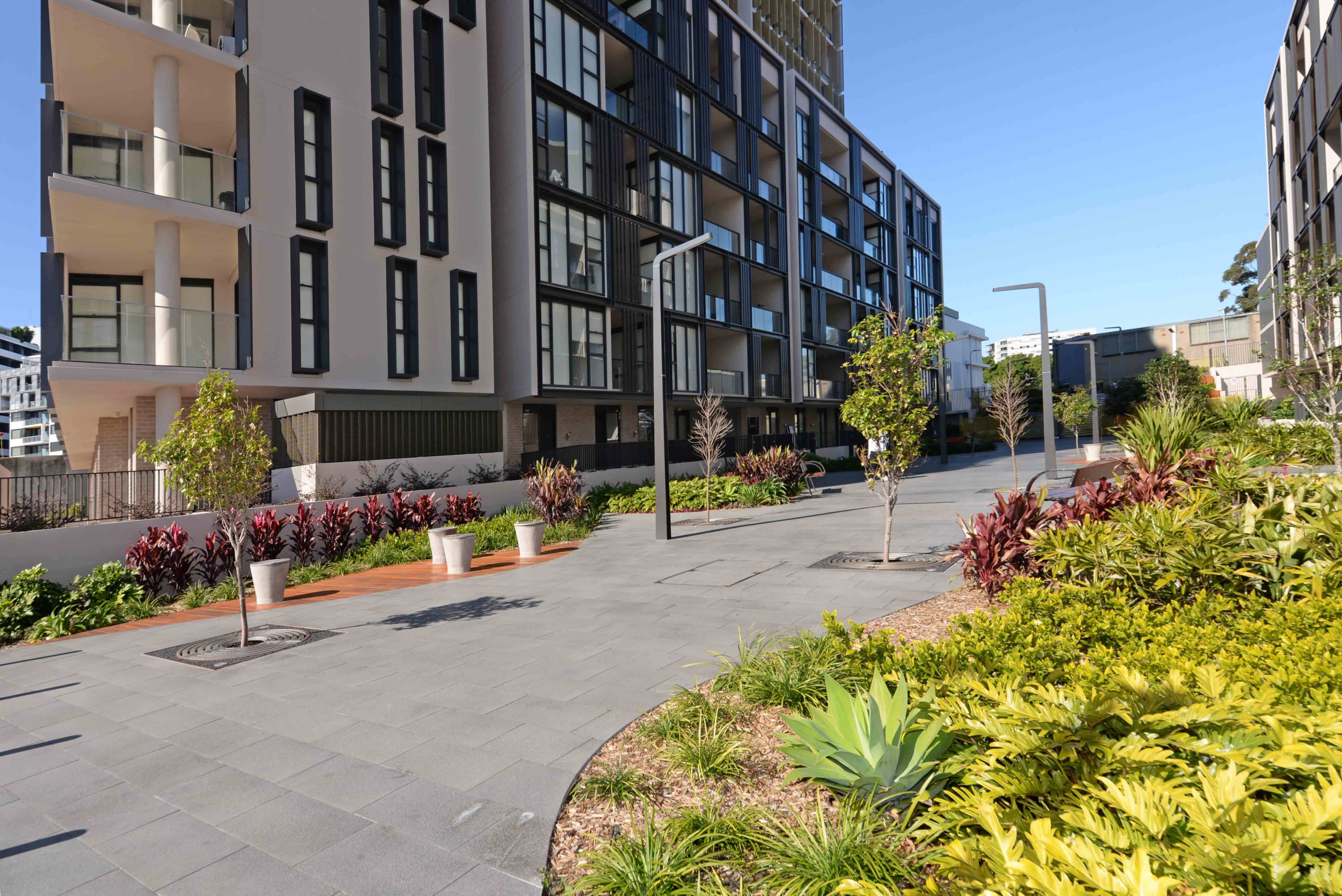1810/6-8 Kingsborough Way — photo 5 of 5