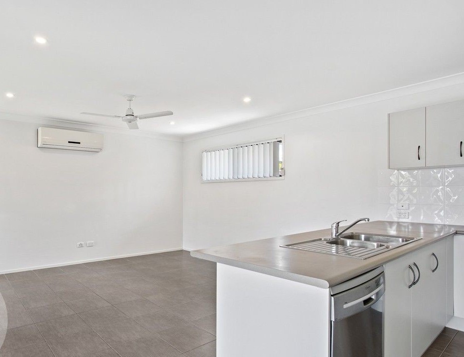 10 Triumph Street, North Lakes, QLD 4509