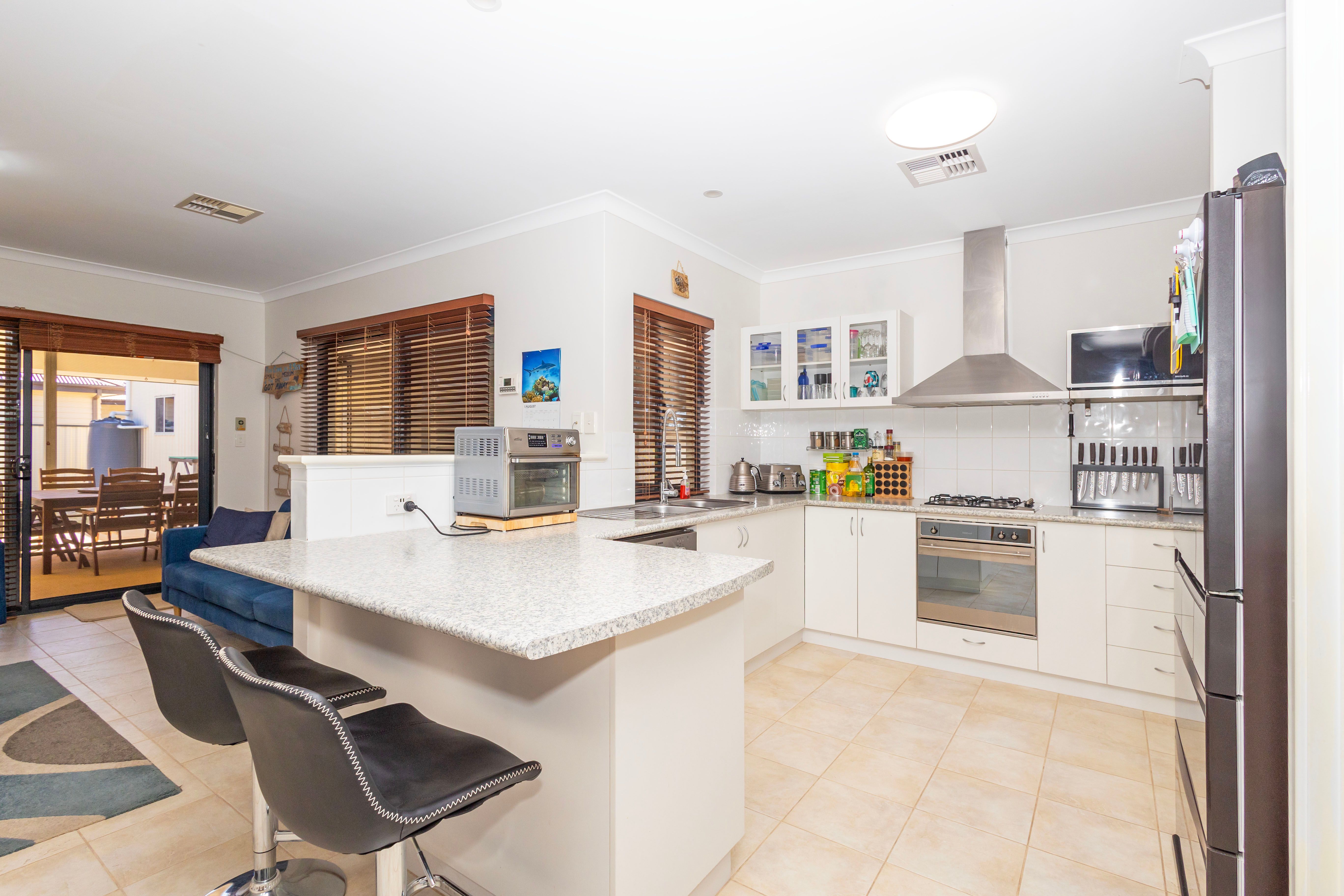 5 Crusoe Crescent, Jurien Bay, WA 6516