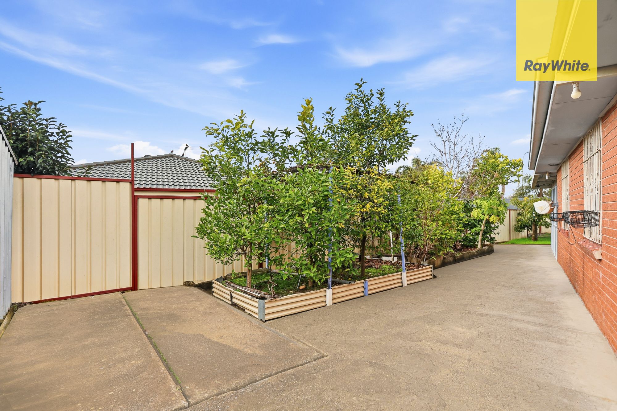 15 Carroll Crescent — photo 12 of 15