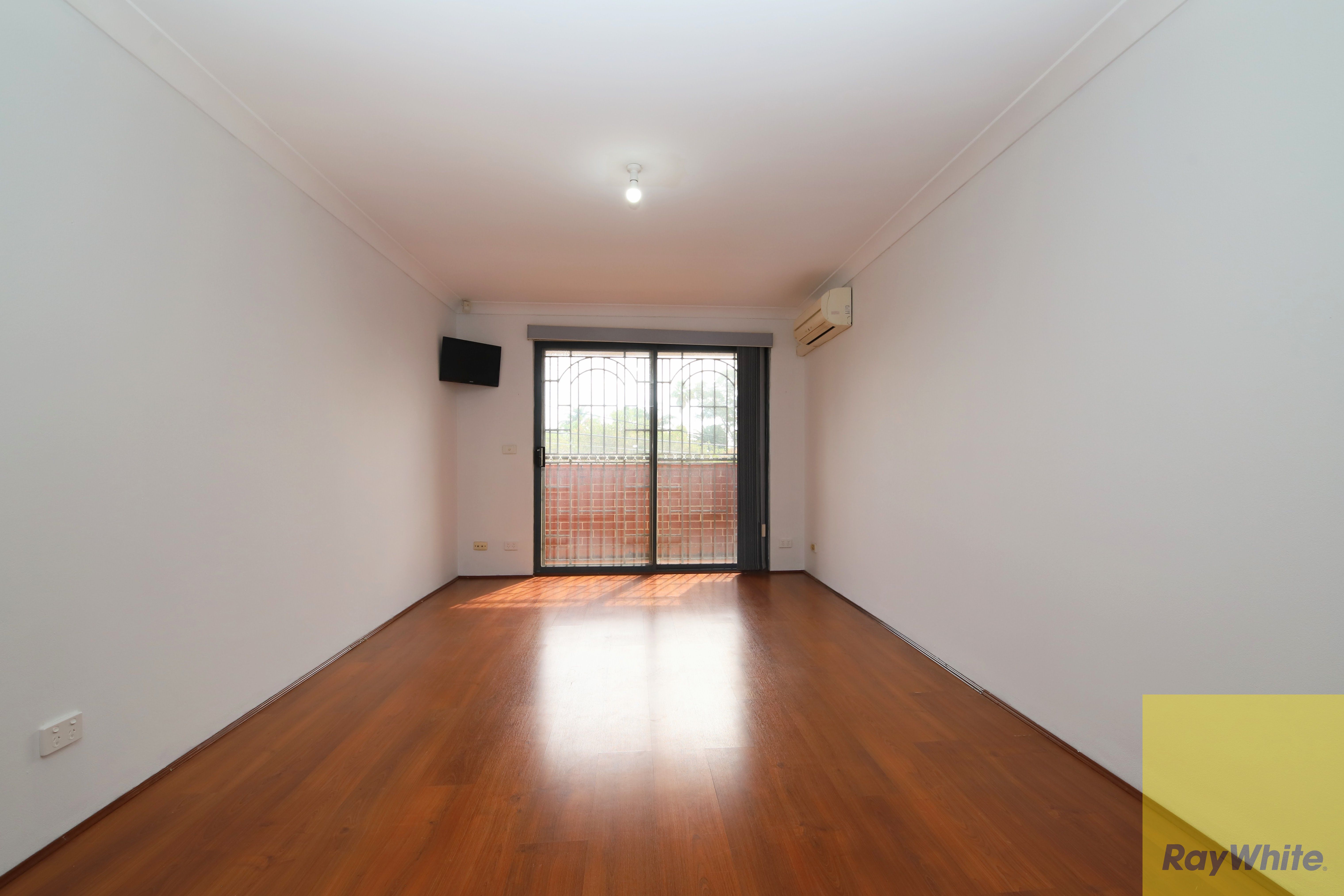 2/89B Chester Hill Road — photo 9 of 10