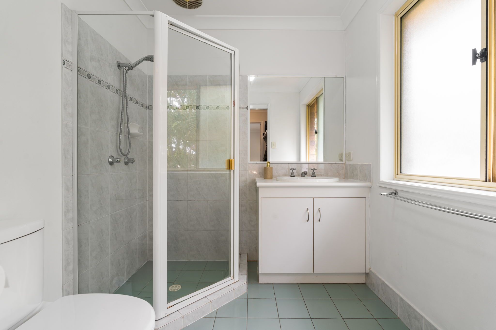 2/134 Johnson Road — photo 13 of 20