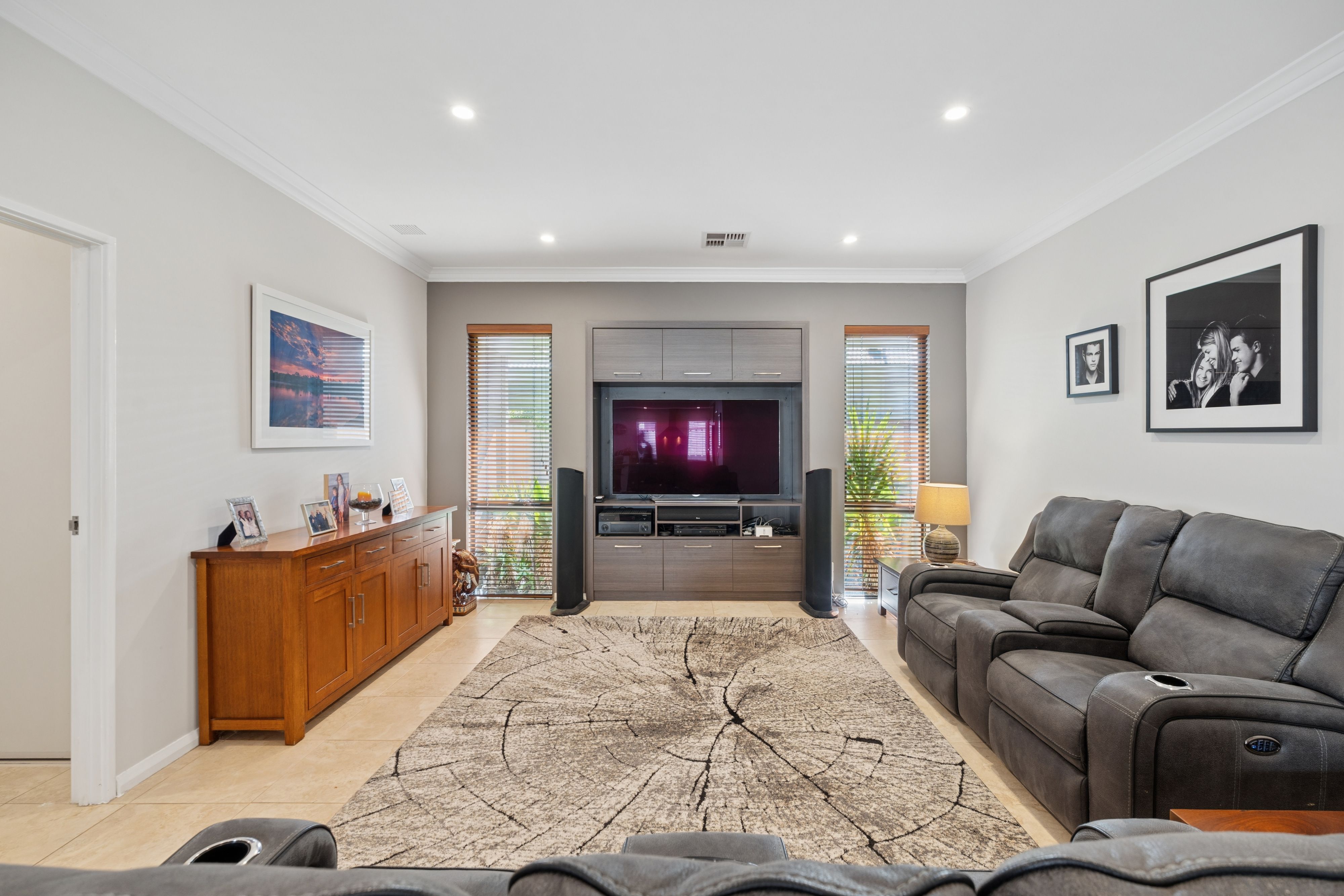 16 Westbury Lane — photo 8 of 26