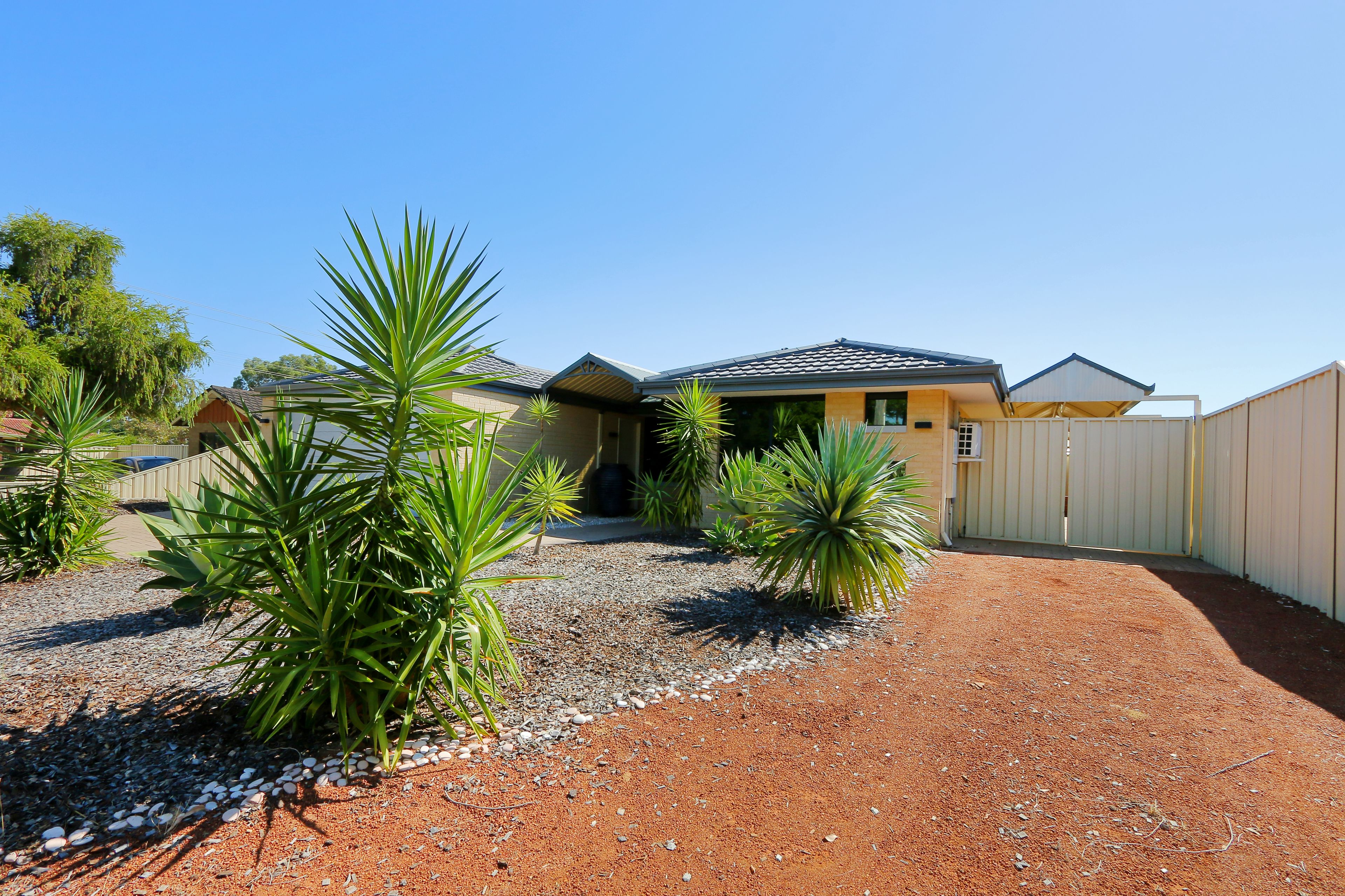 61A Victoria Parade, Midvale, WA 6056