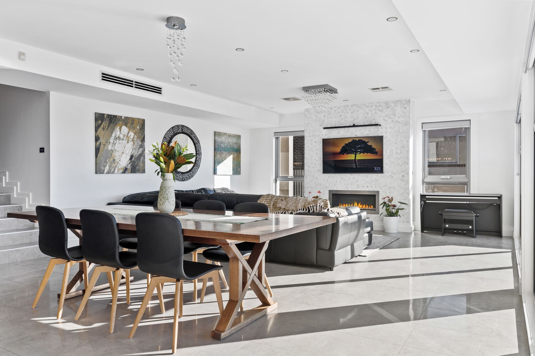 8 Sellbach Street — photo 6 of 30