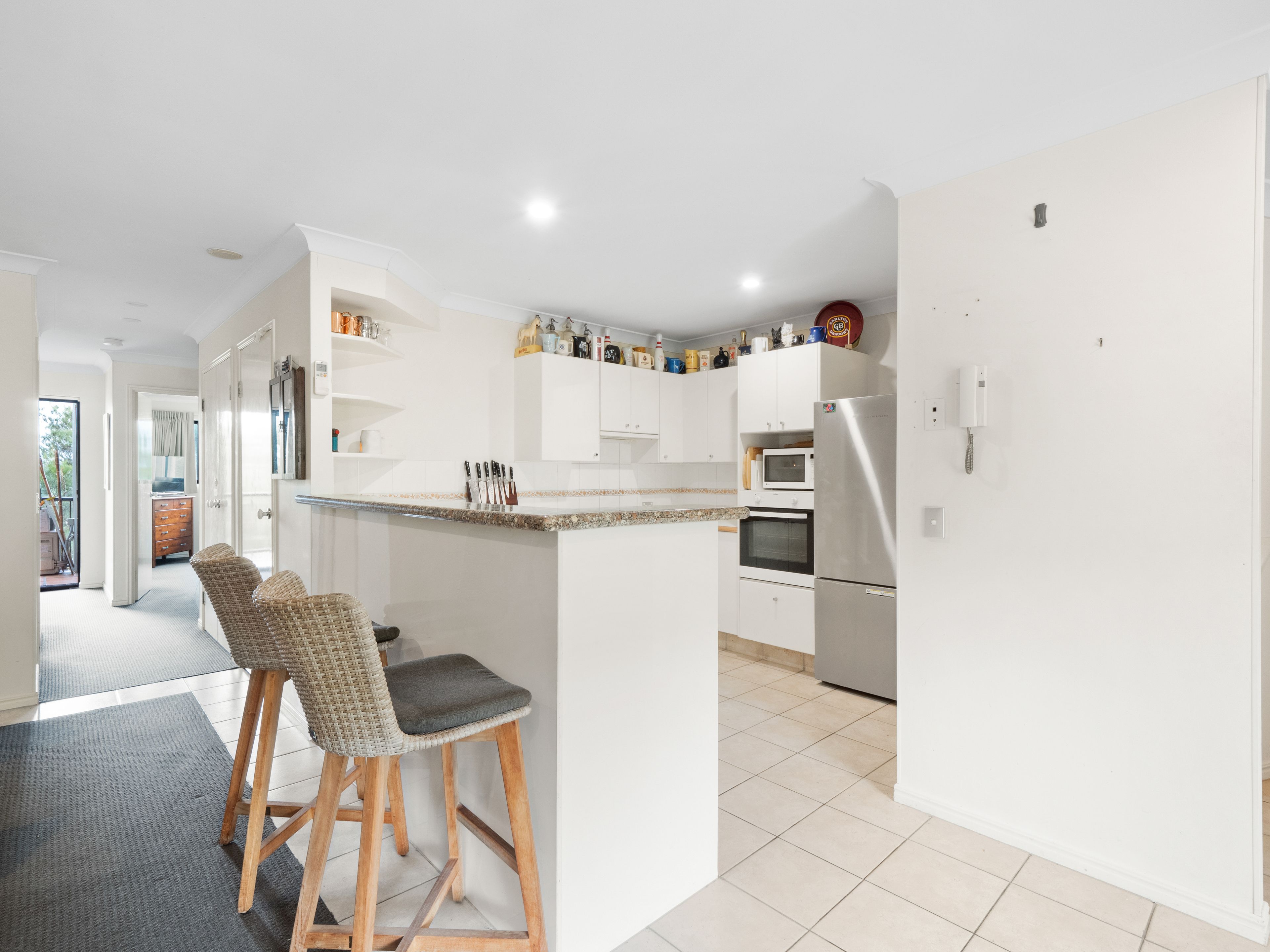 B24/1 Great Hall Drive, Miami, QLD 4220