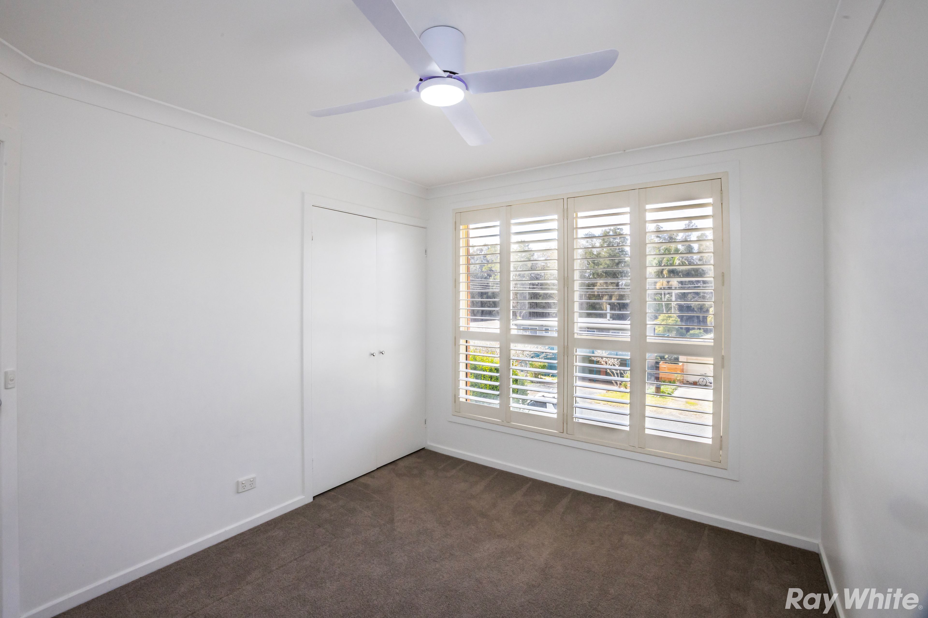 15 Seabreeze Parade, Green Point, NSW 2428
