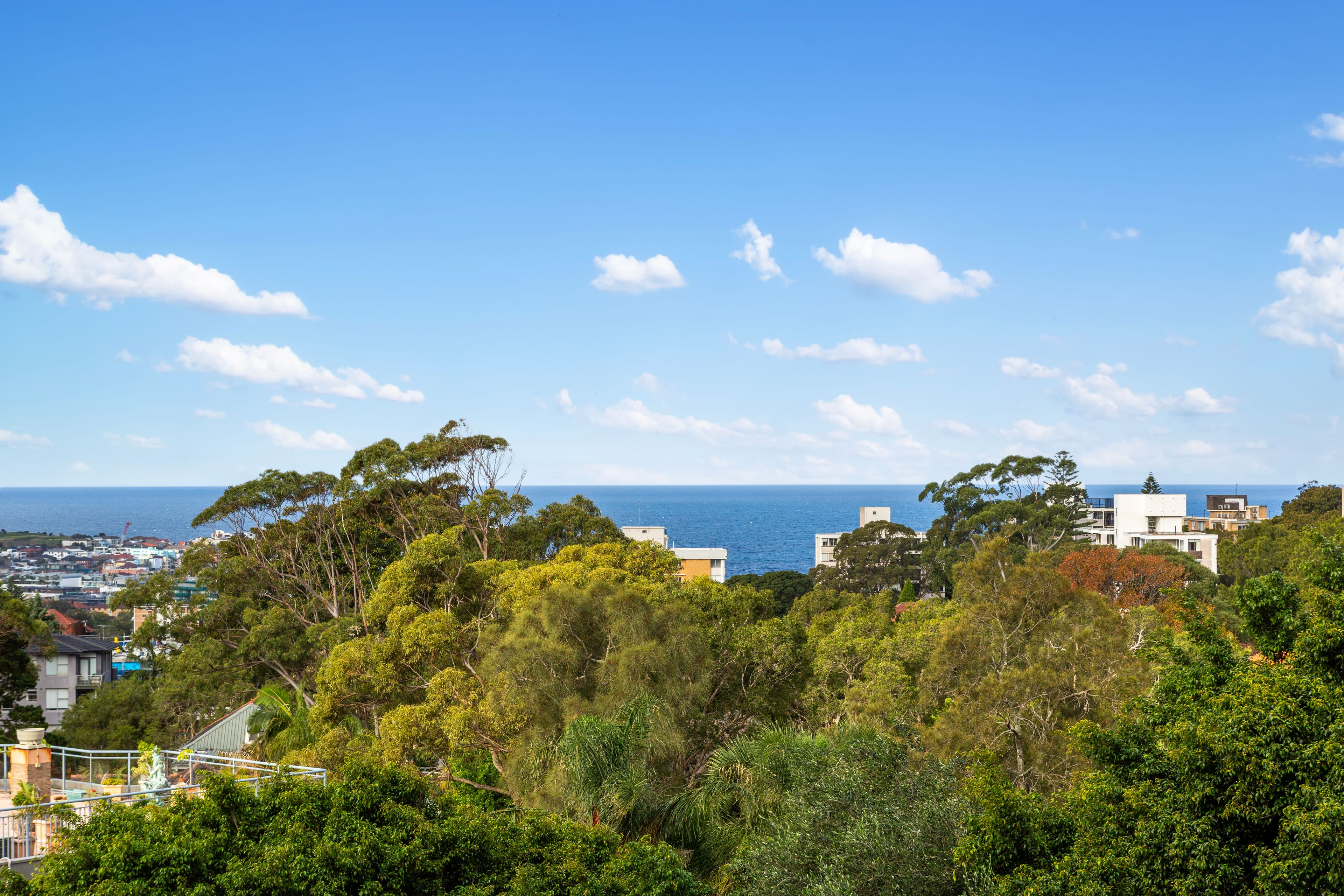 16/142 Old South Head Road — photo 3 of 8