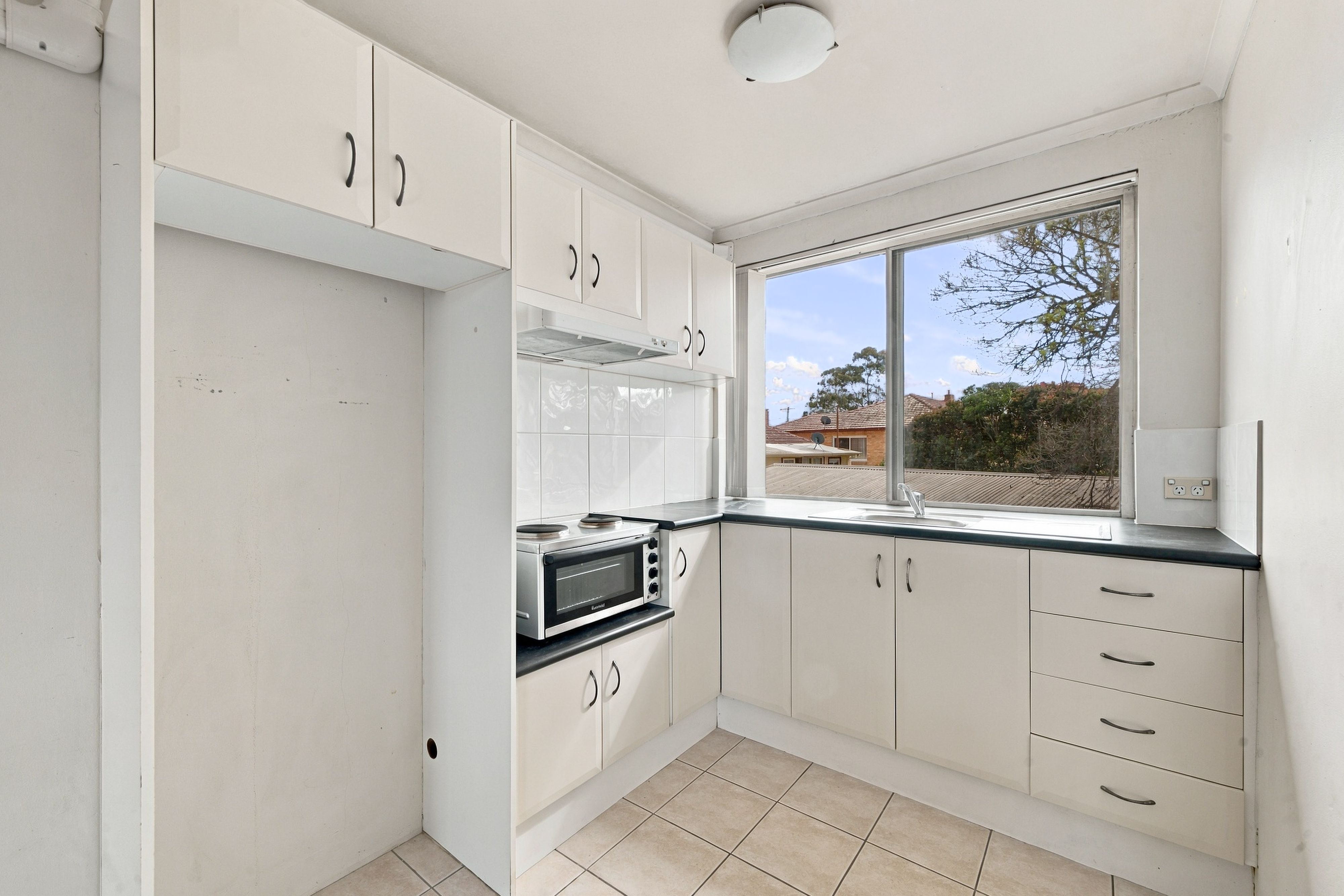 6/56 Crest Road — photo 9 of 10