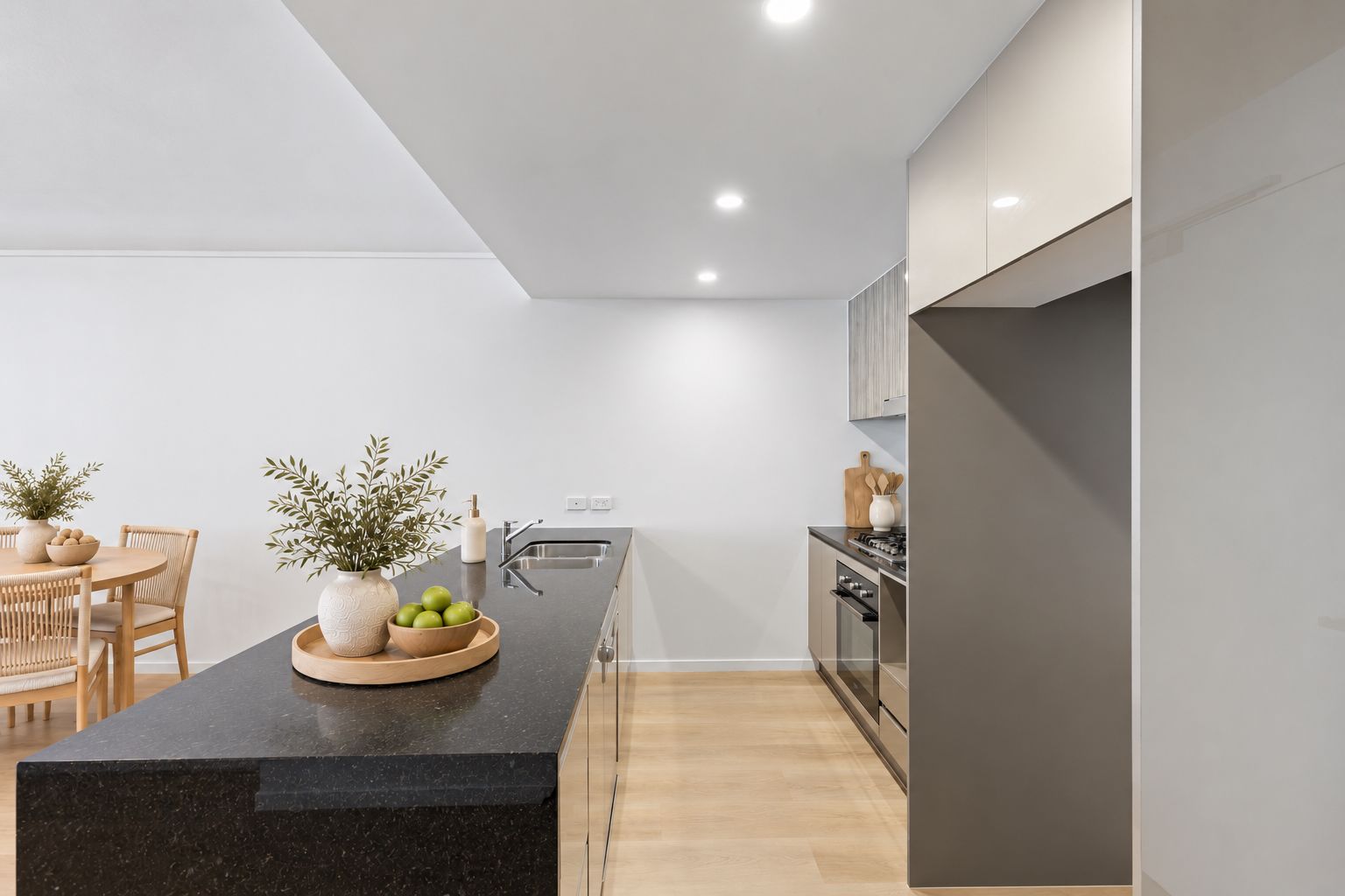 2411/42 Laver Drive — photo 5 of 22