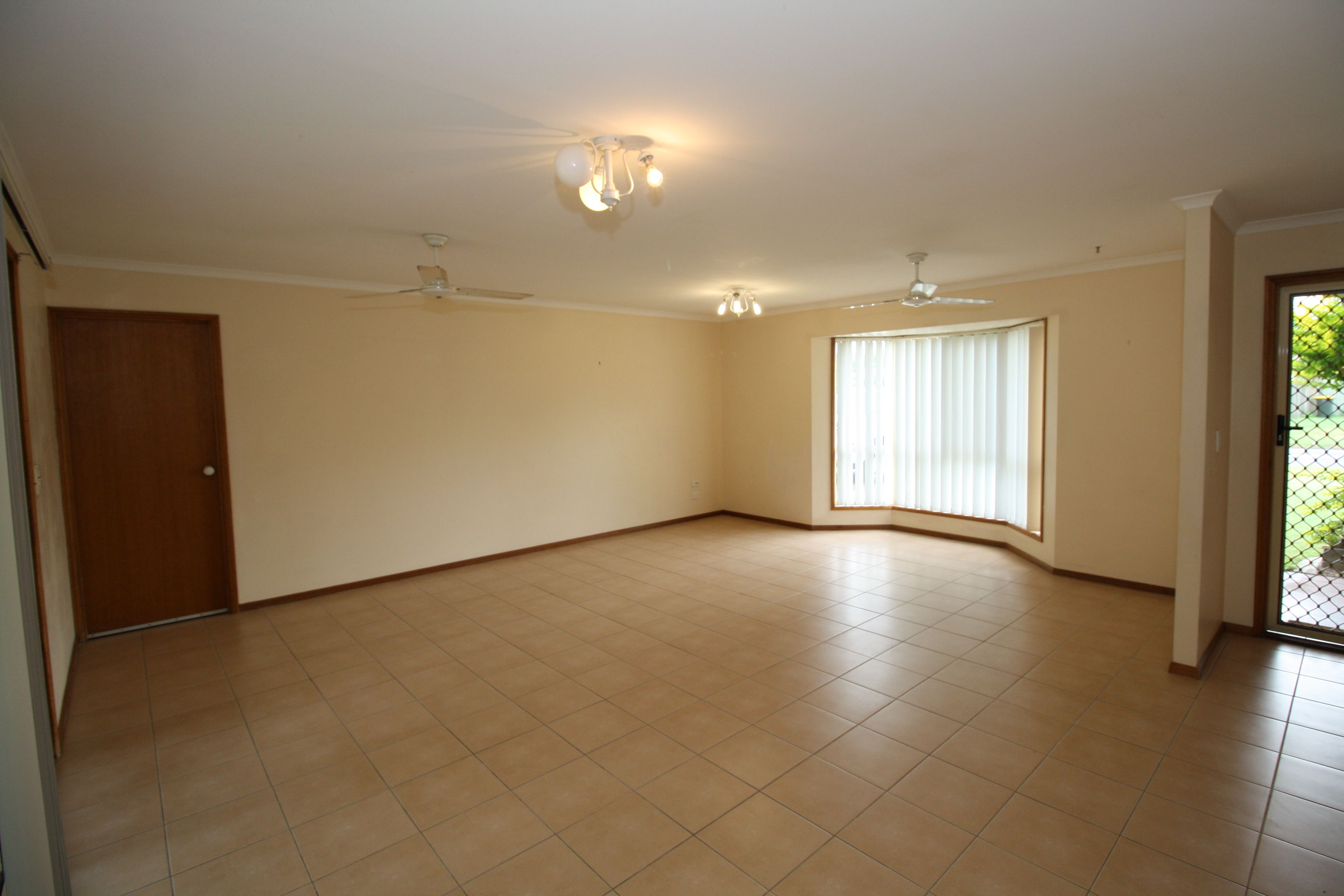 42 Thornbill Drive, Eli Waters, QLD 4655