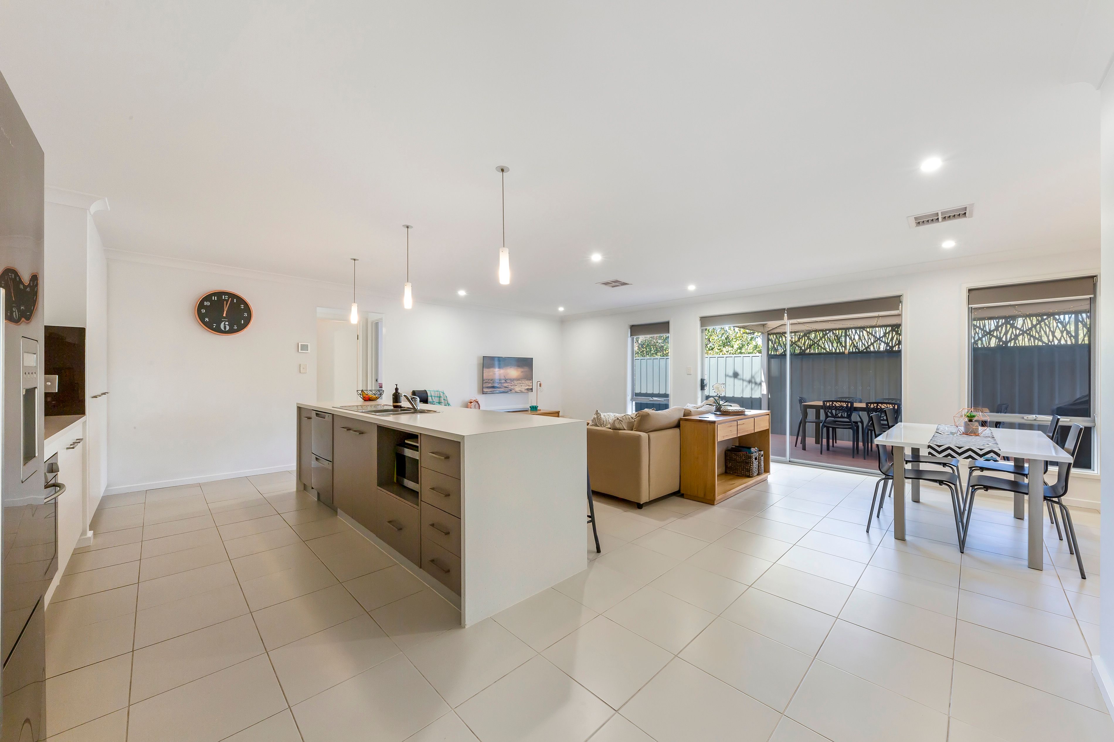 1 Sarnia Avenue, Clearview, SA 5085