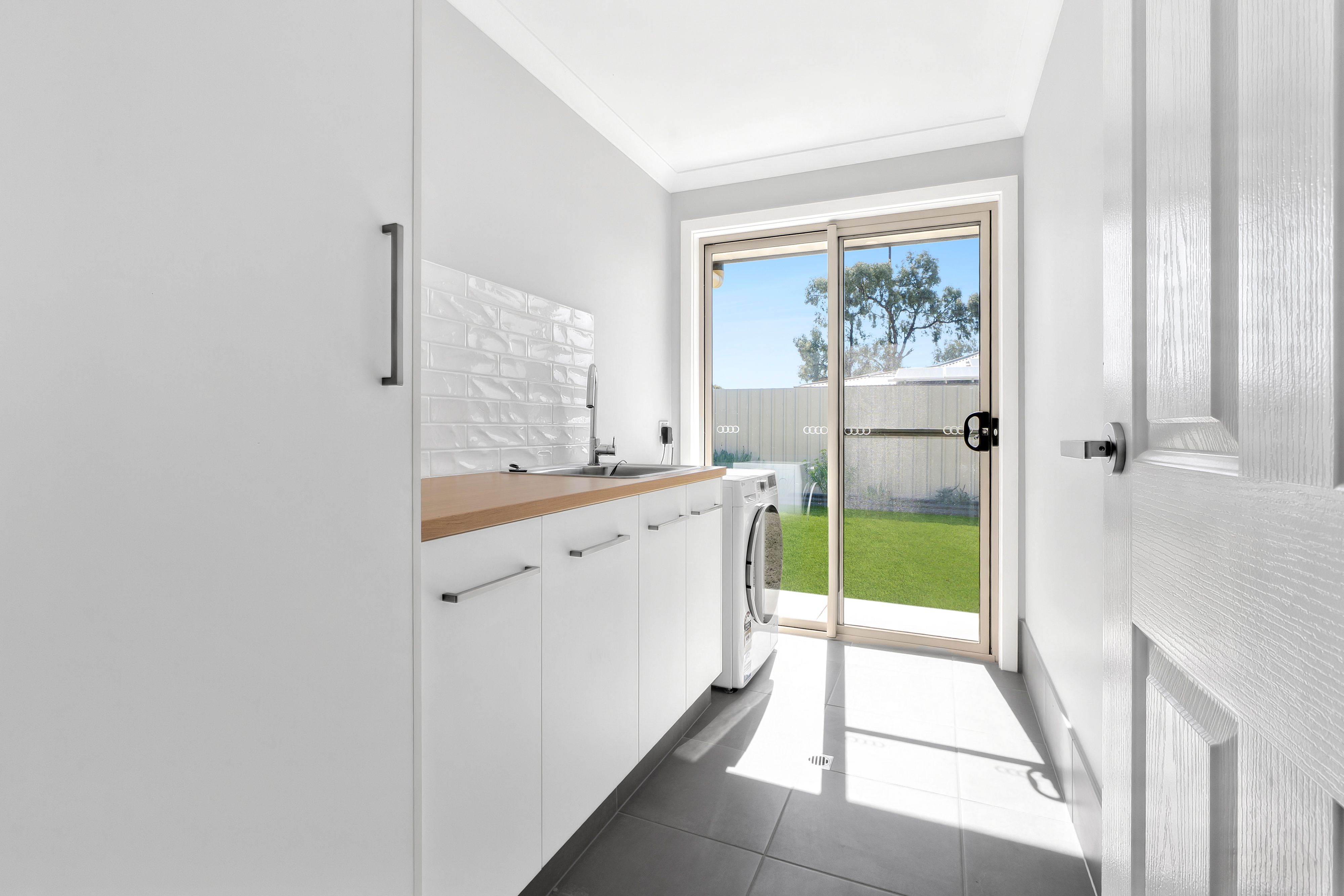 30 Hale Street — photo 10 of 11
