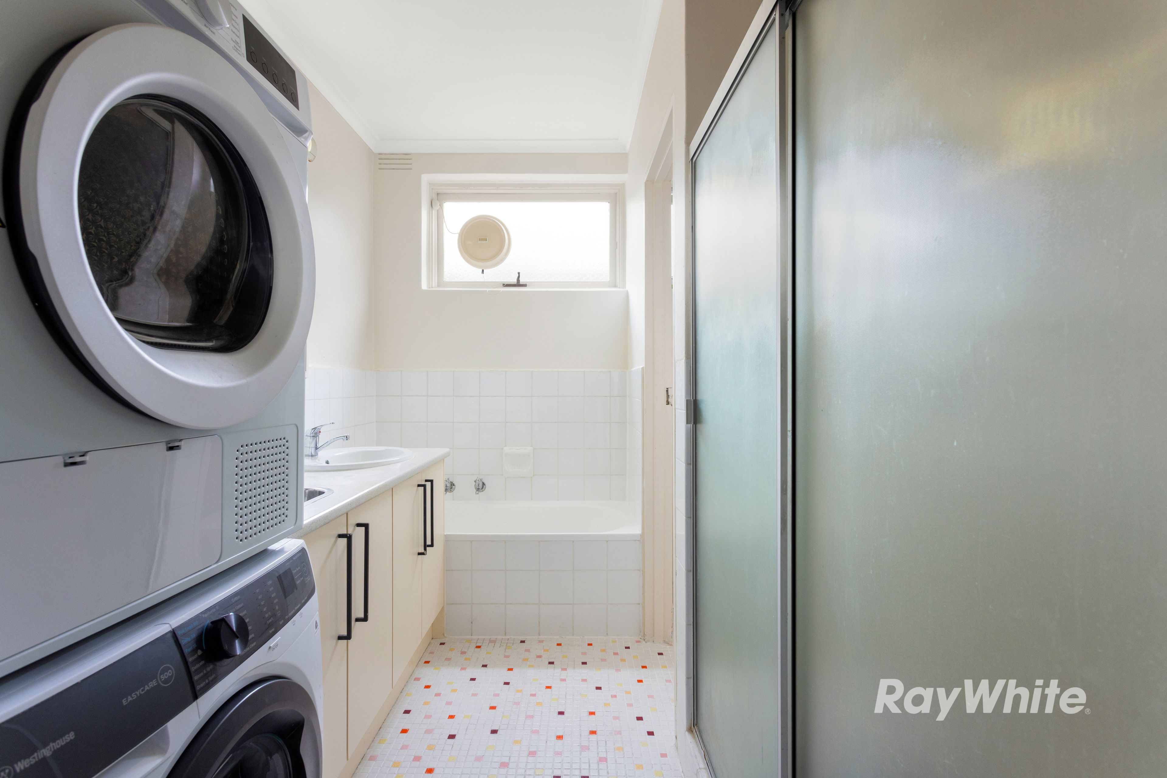 4/145 Murrumbeena Road — photo 6 of 8
