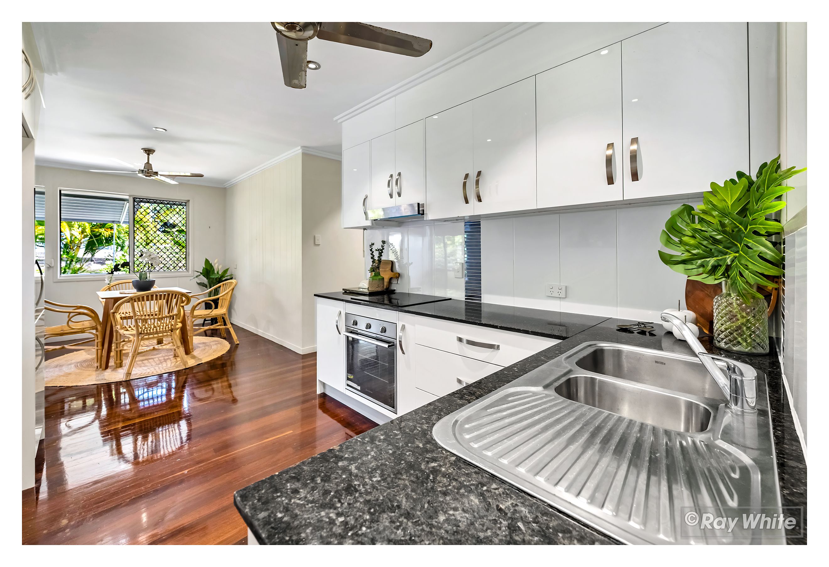 72 Penlington Street, The Range QLD 4700
