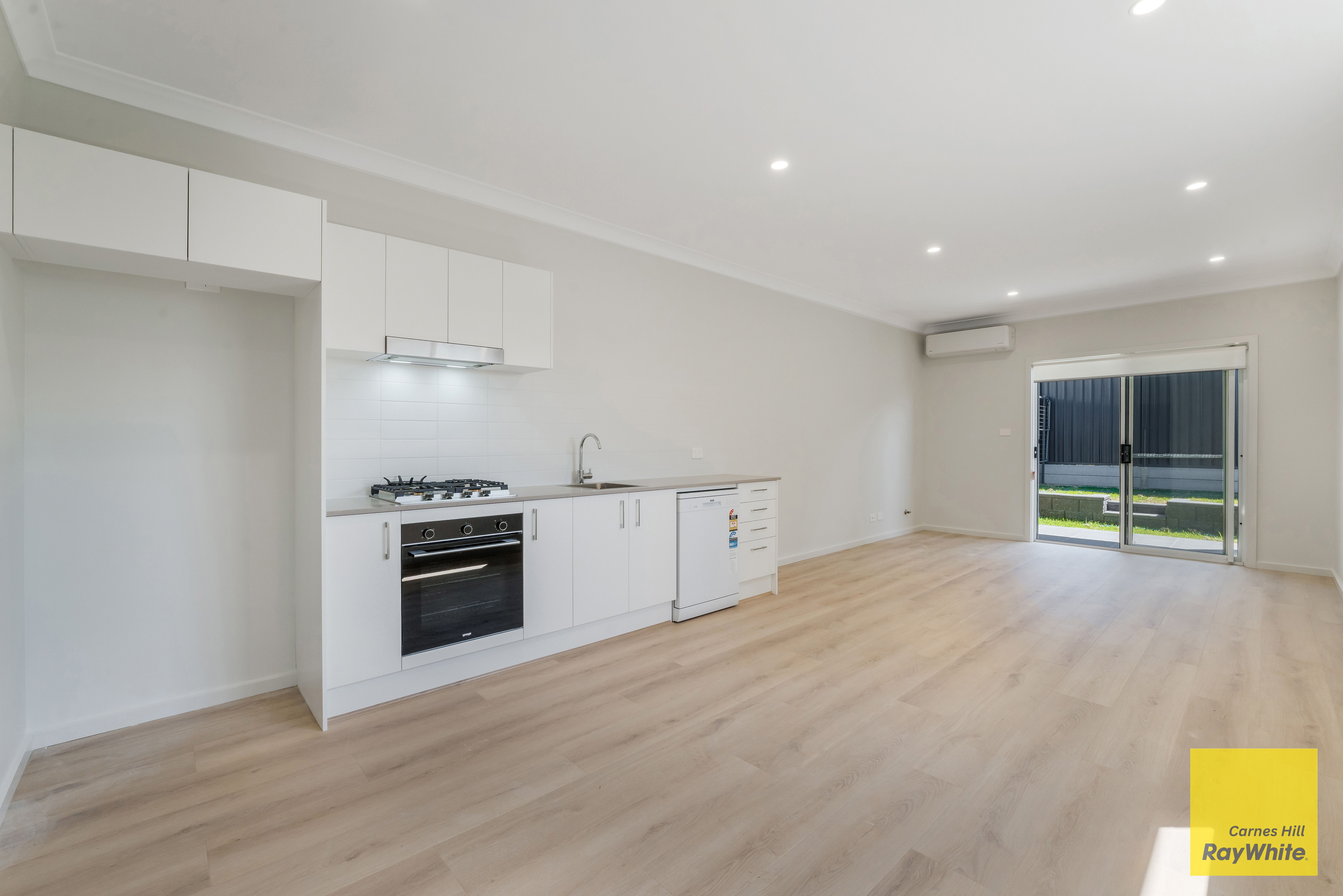 21A Lores Street — photo 4 of 10