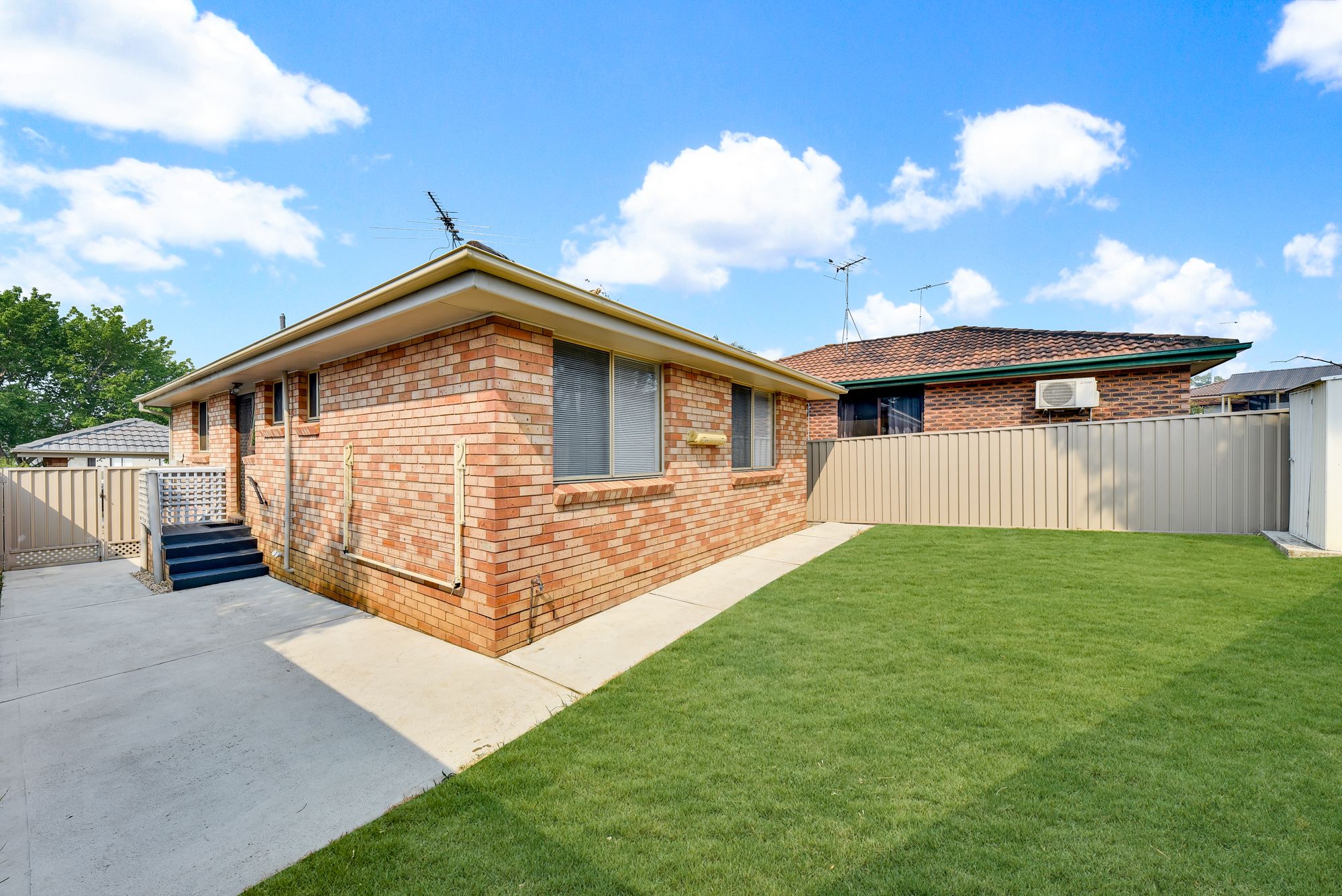 19 Euphrates Place, Kearns, NSW 2558