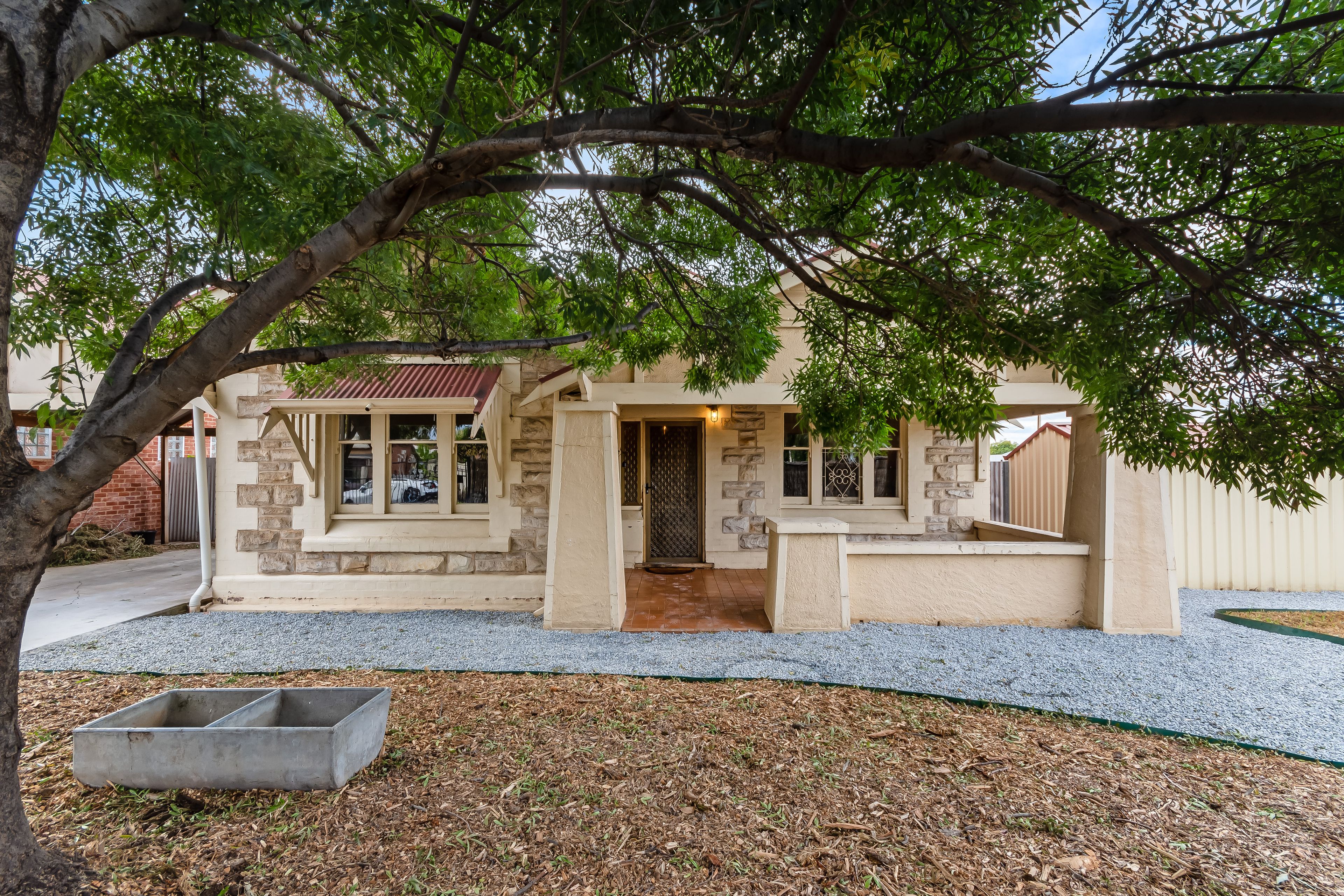 19 Burleigh Avenue, Pennington SA 5013