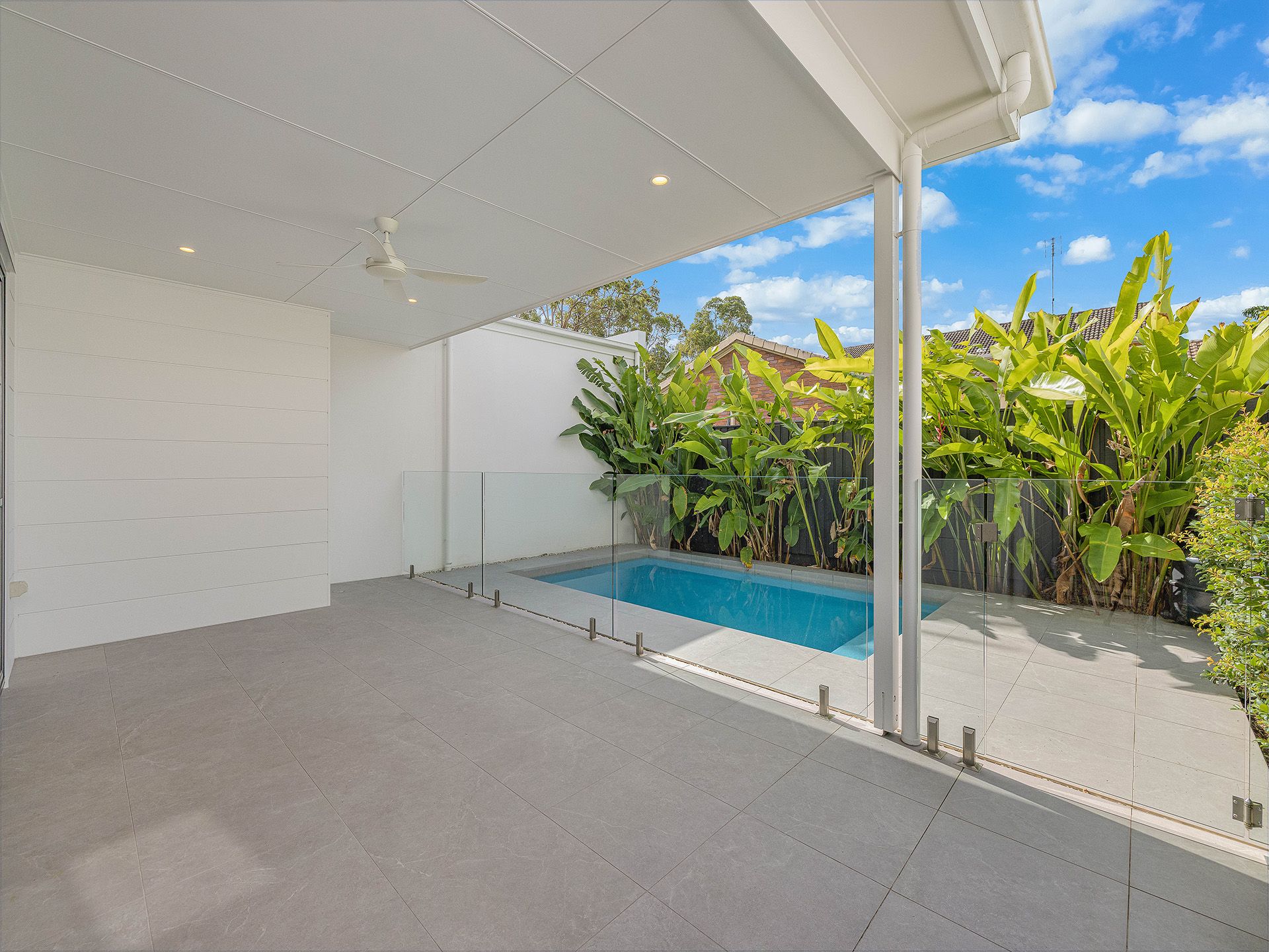 1/123 Karawatha Drive — photo 6 of 17