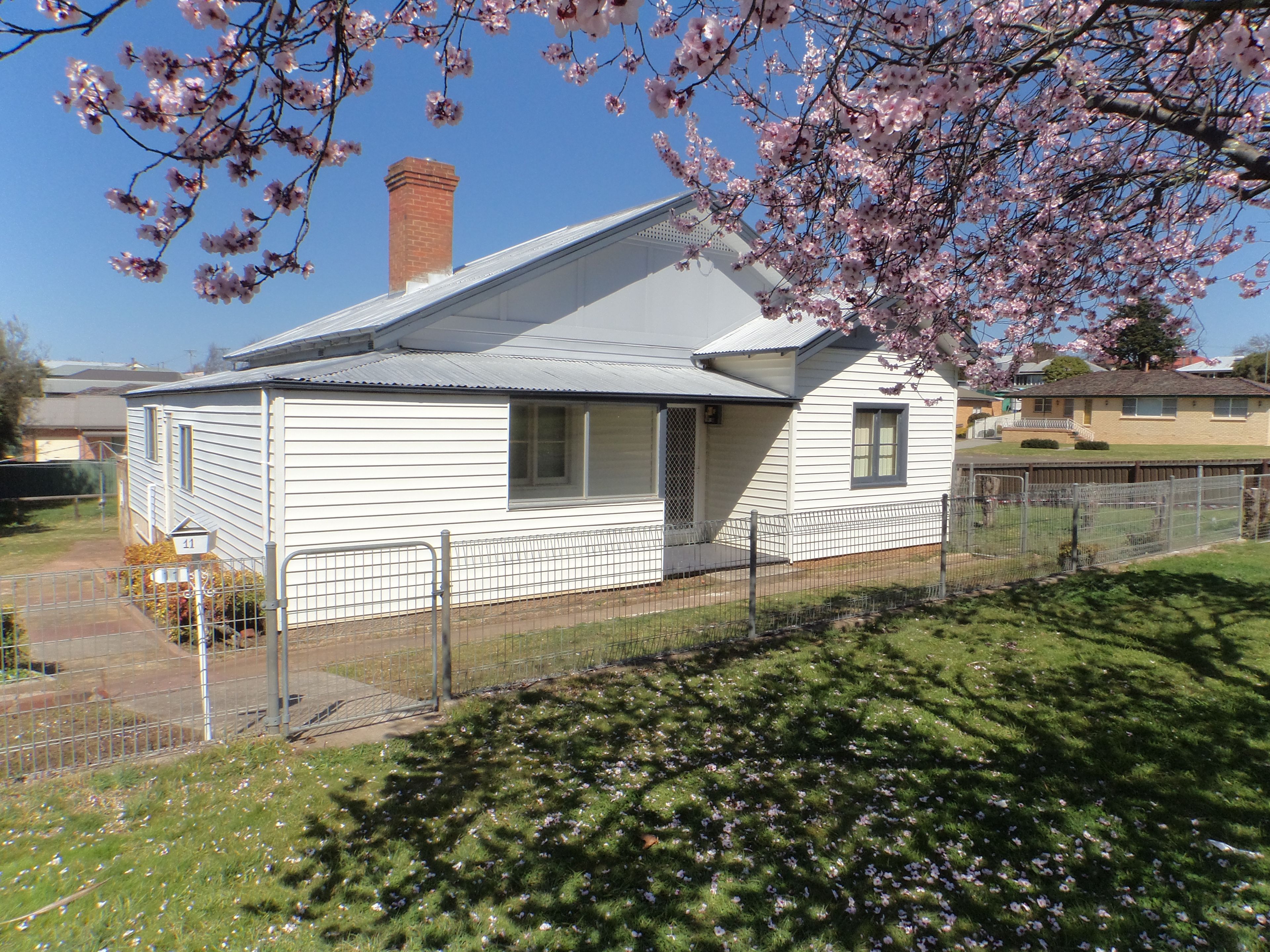 11 Coromandel Street — photo from Ray White Goulburn