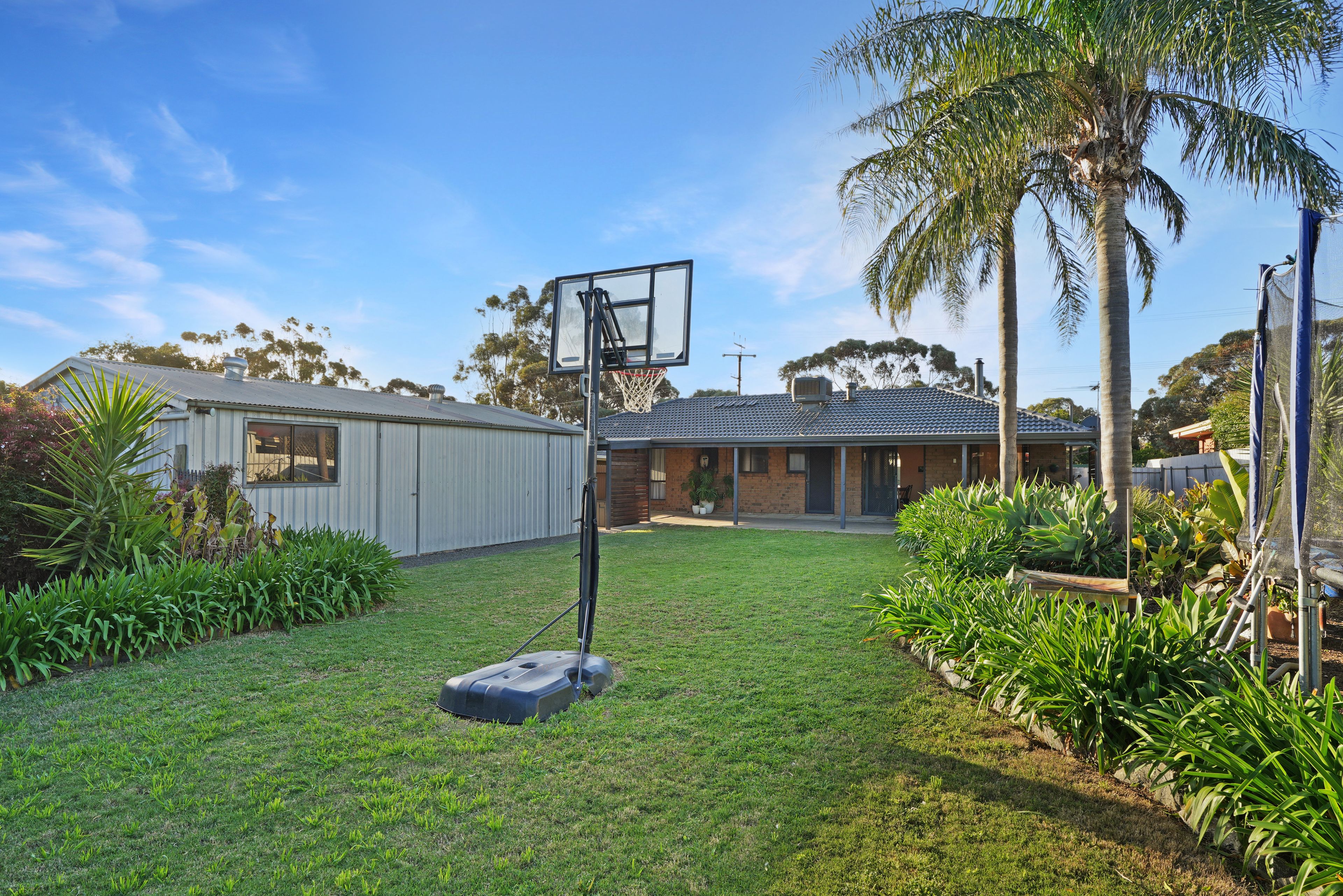 70 Hanson Street — photo 9 of 10