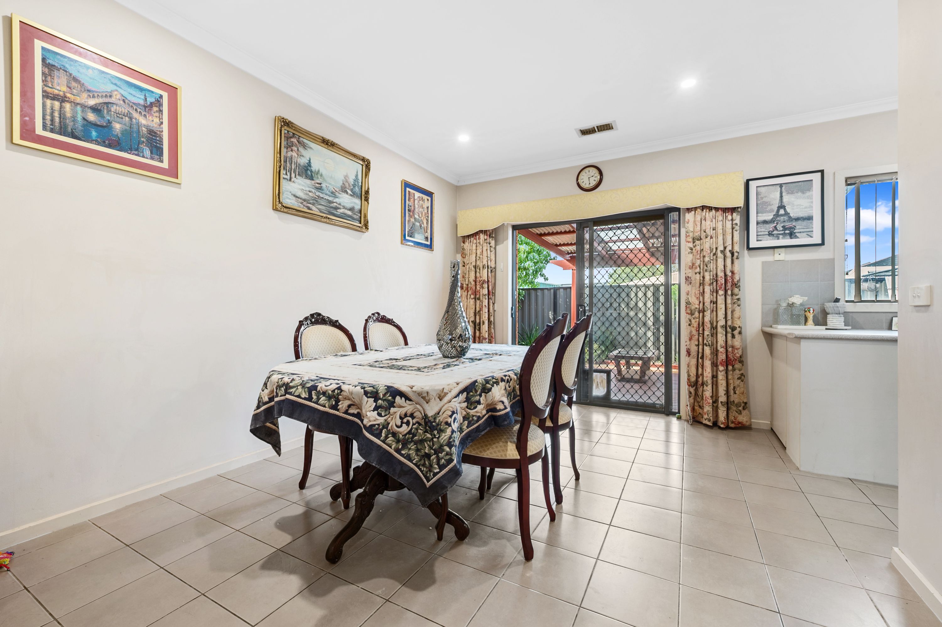 4/50-52 Wilson Road — photo 3 of 15