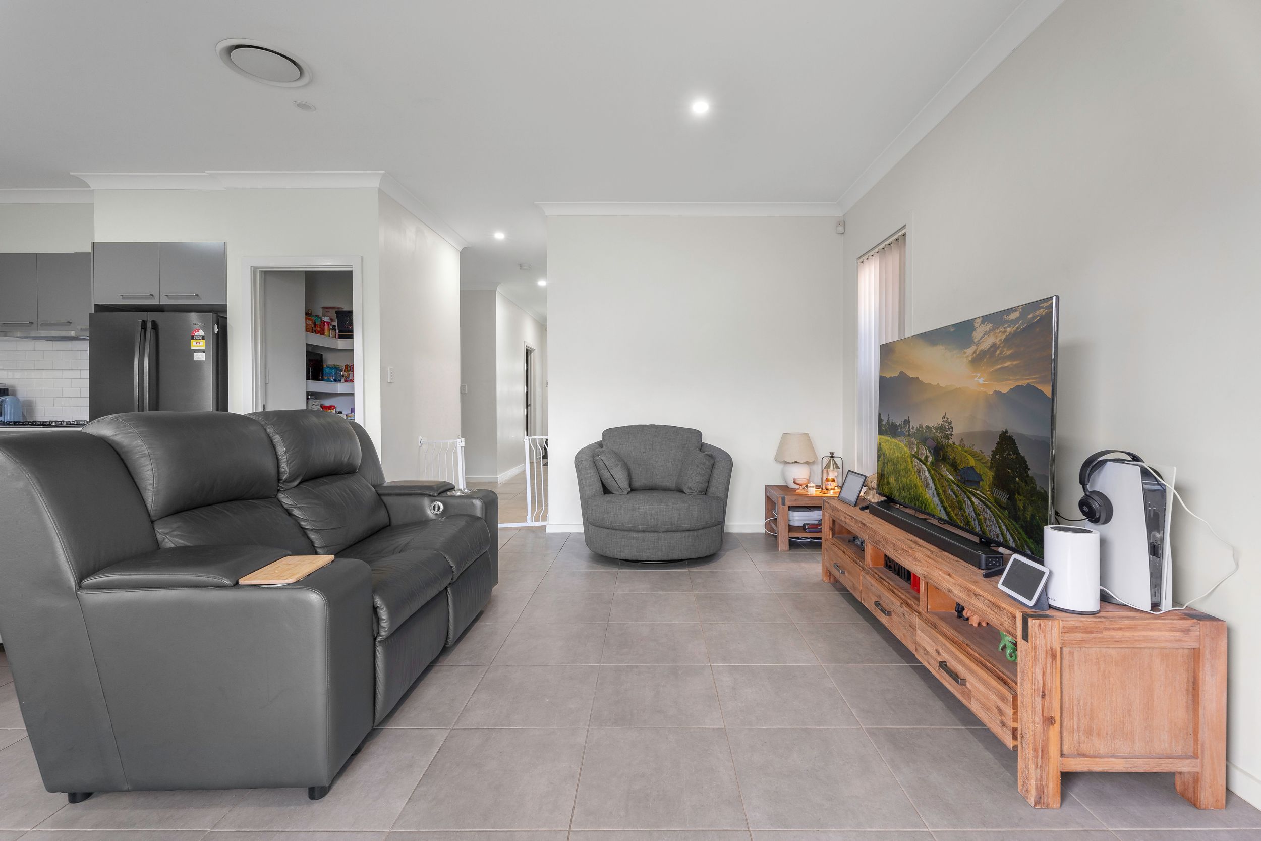 87 Sinclair Parade, JORDAN SPRINGS, NSW 2747