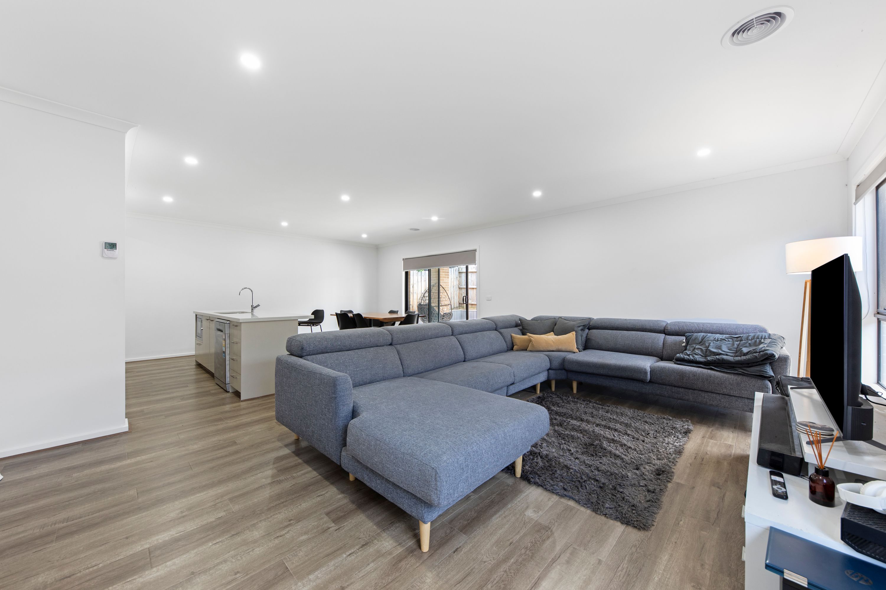 48 Barbara Avenue — photo 9 of 29
