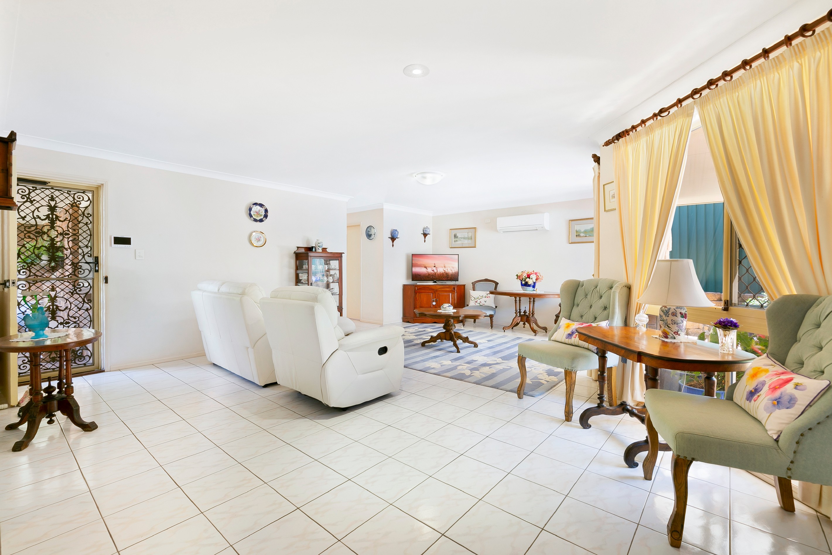 1/42 Cheltenham Drive, Robina, QLD 4226